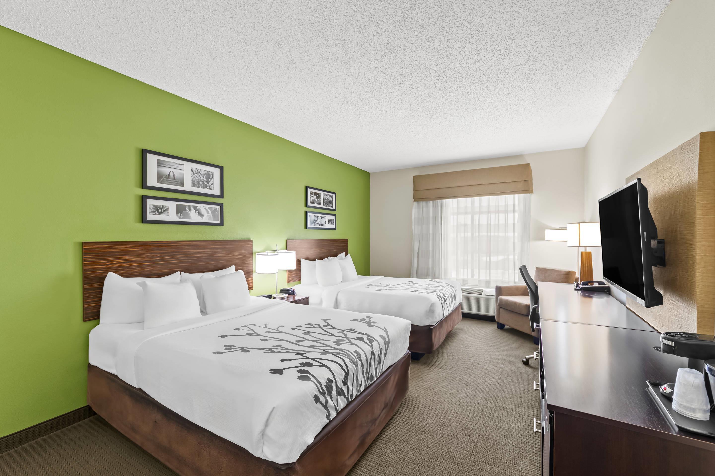 Double Two Queen Beds Non Smoking