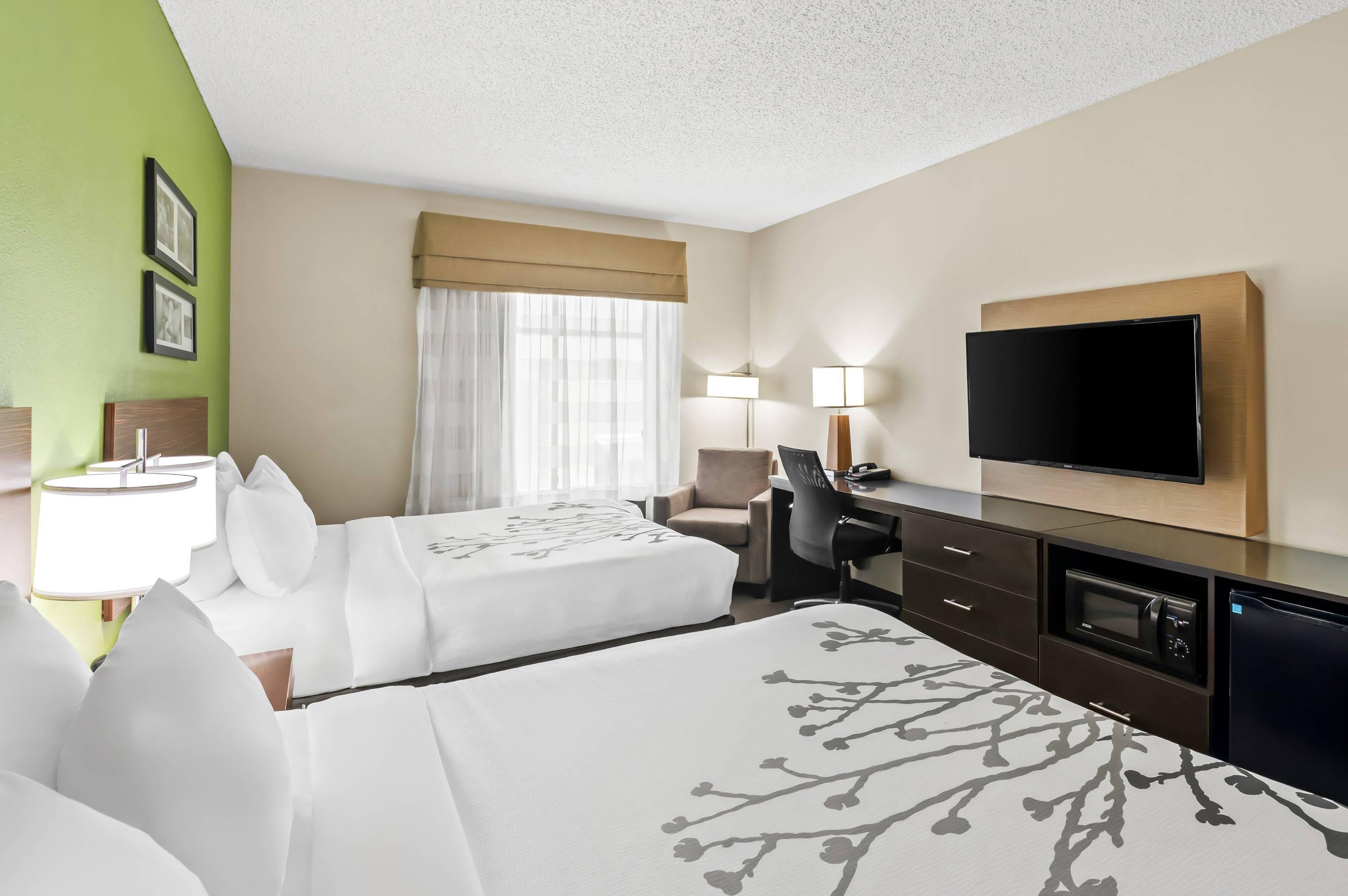 Double Two Queen Beds Non Smoking