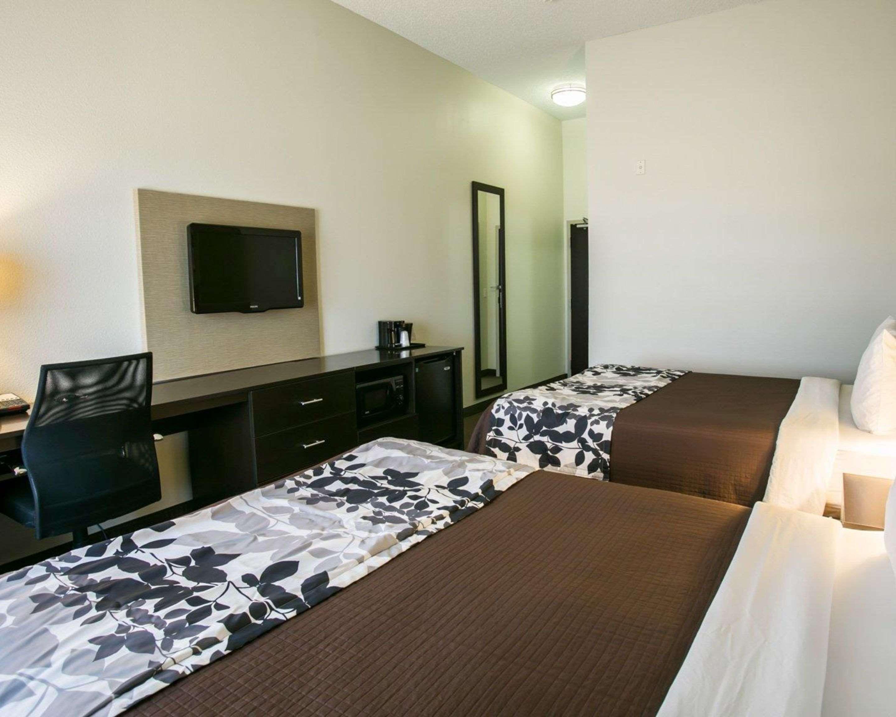 Double Two Queen Beds Non Smoking