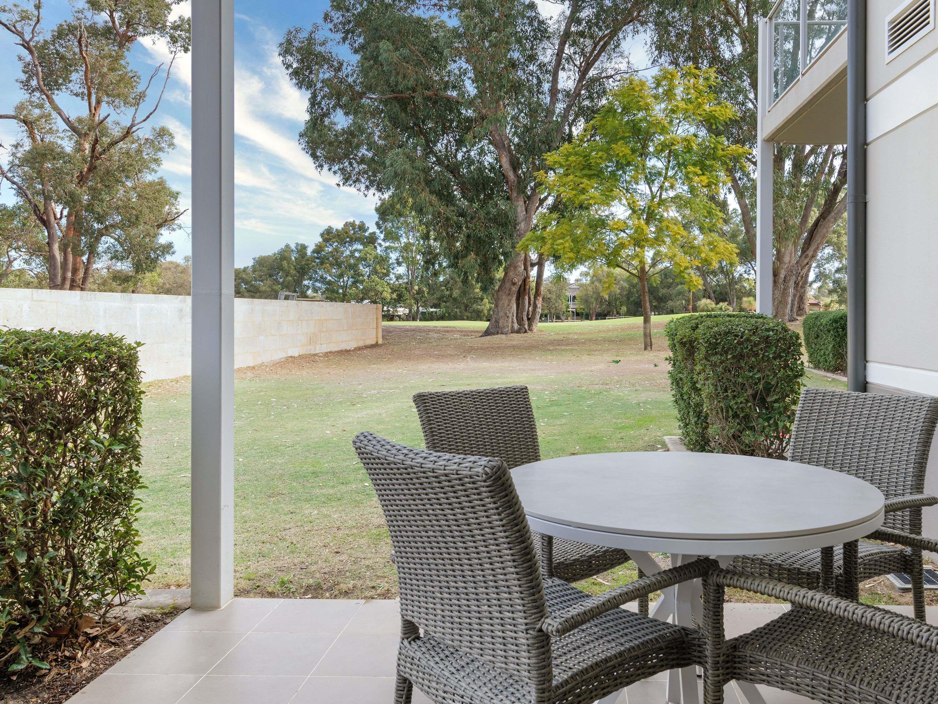 Apartment King Bed One Bedroom 