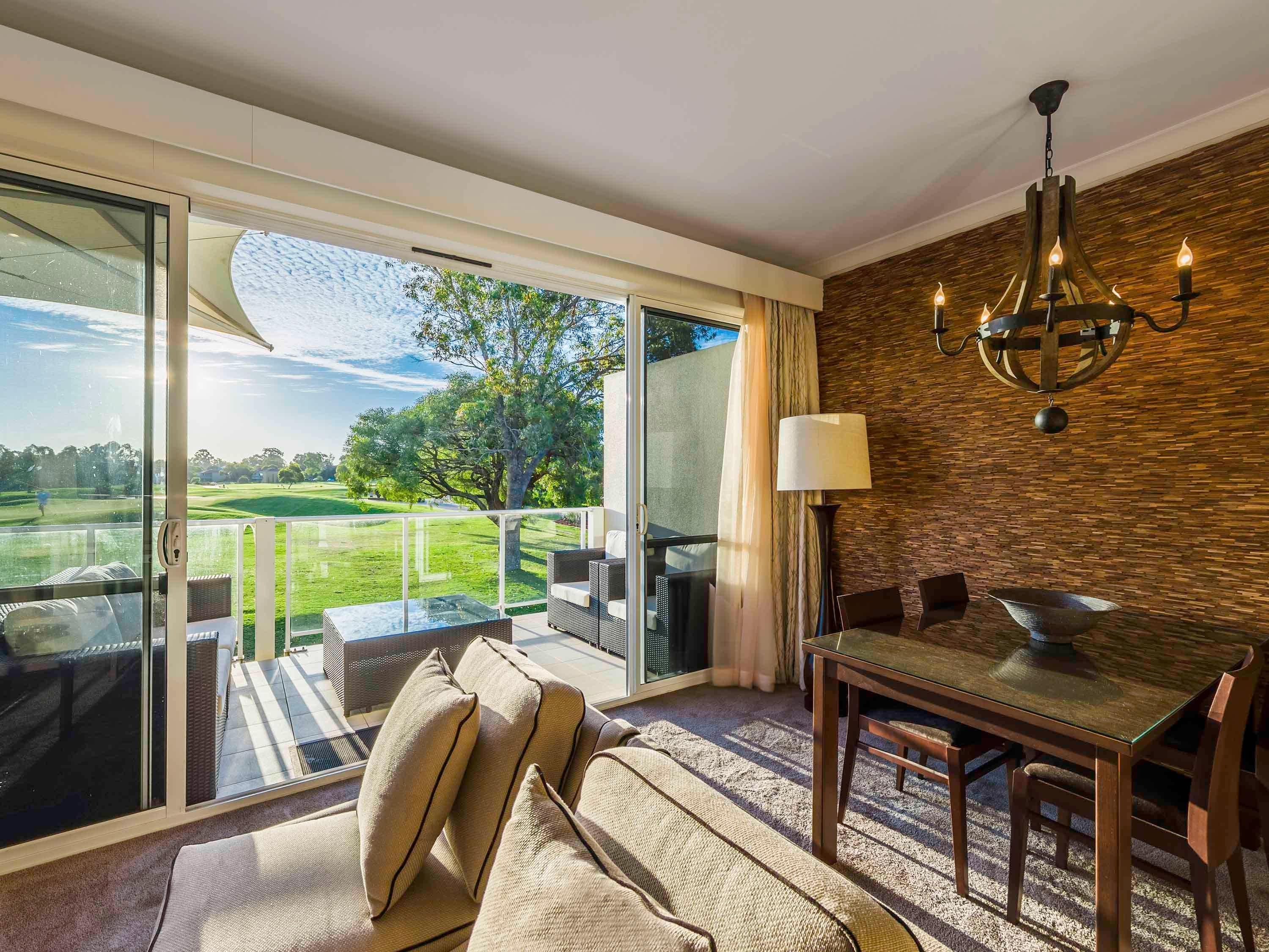 Apartment King Bed One Bedroom 