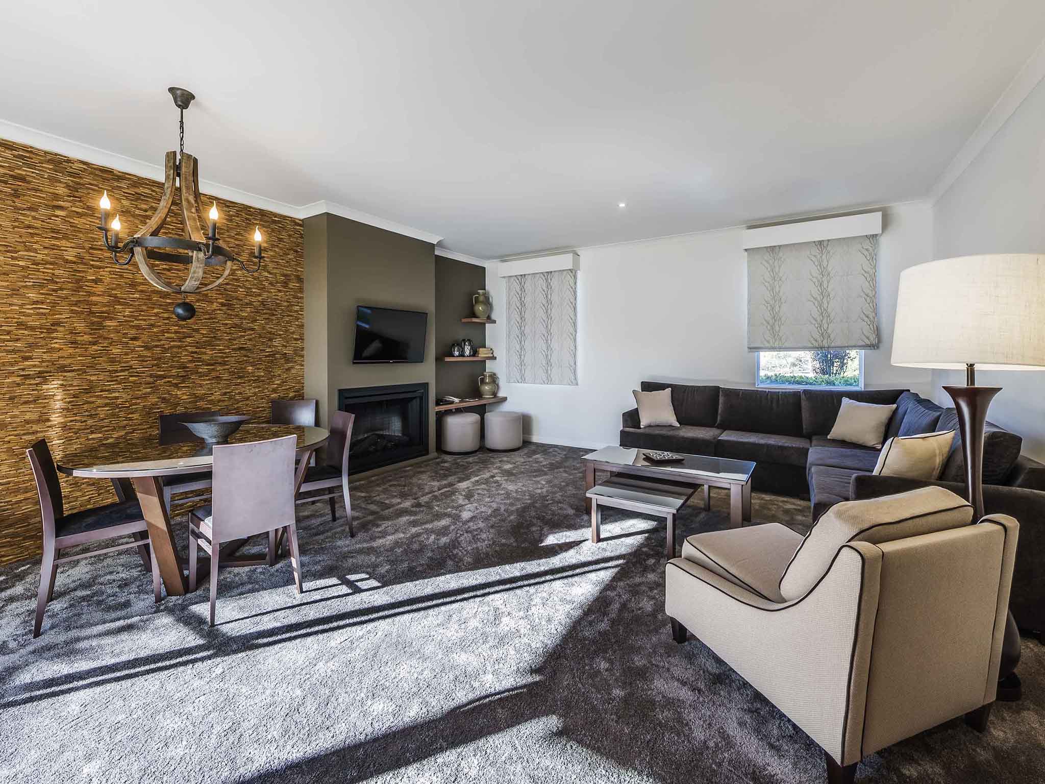 Apartment King Bed Two Bedrooms