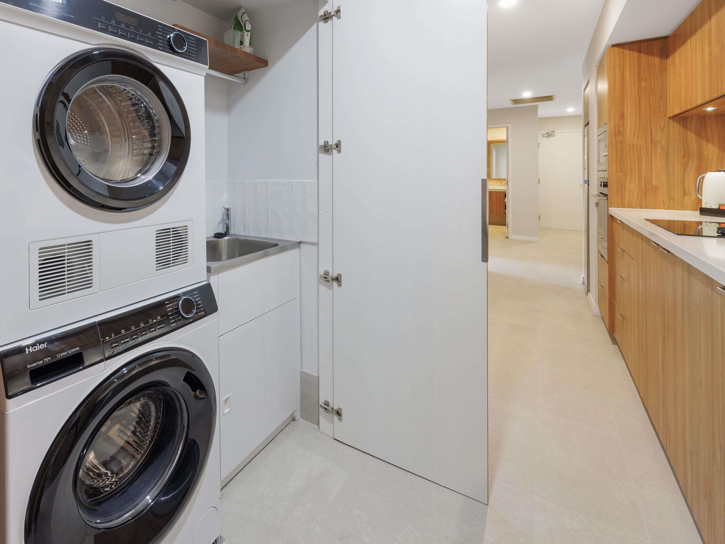 Apartment King Bed Two Bedrooms