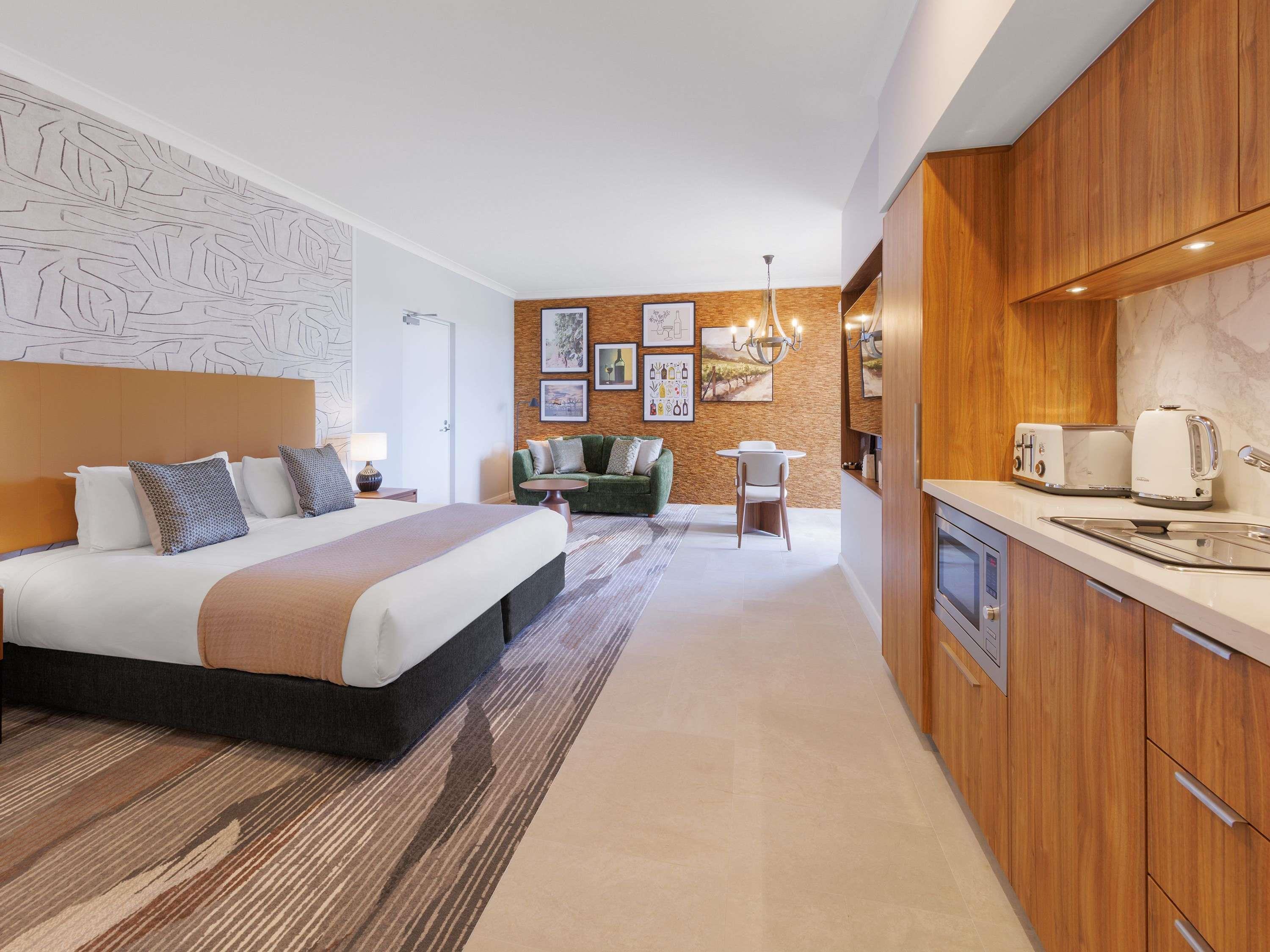 Studio King Size Bed