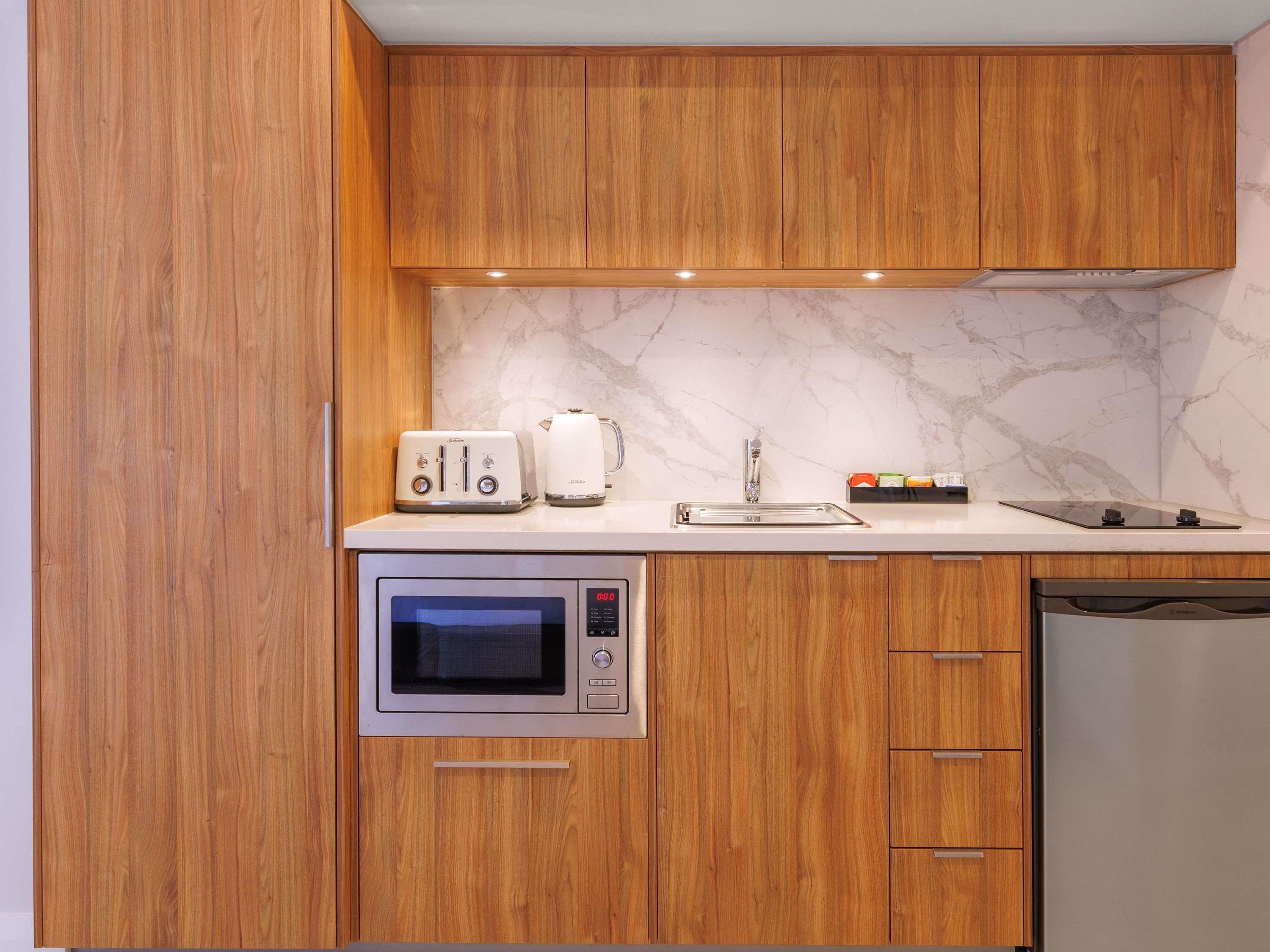 Studio King Size Bed