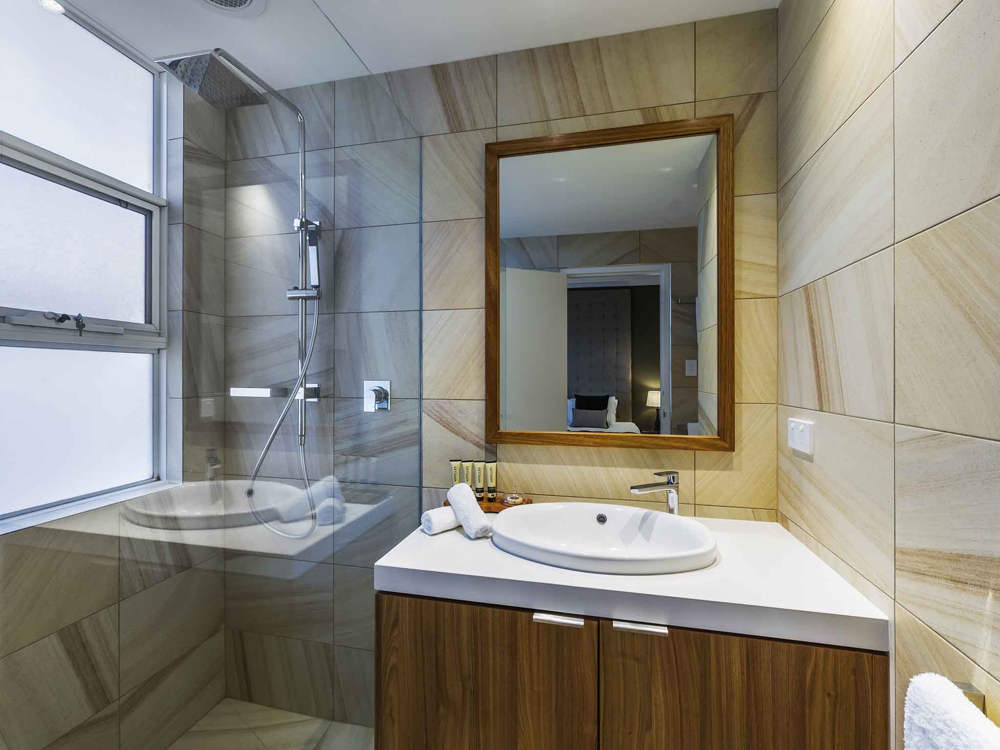 Apartment King Bed One Bedroom 