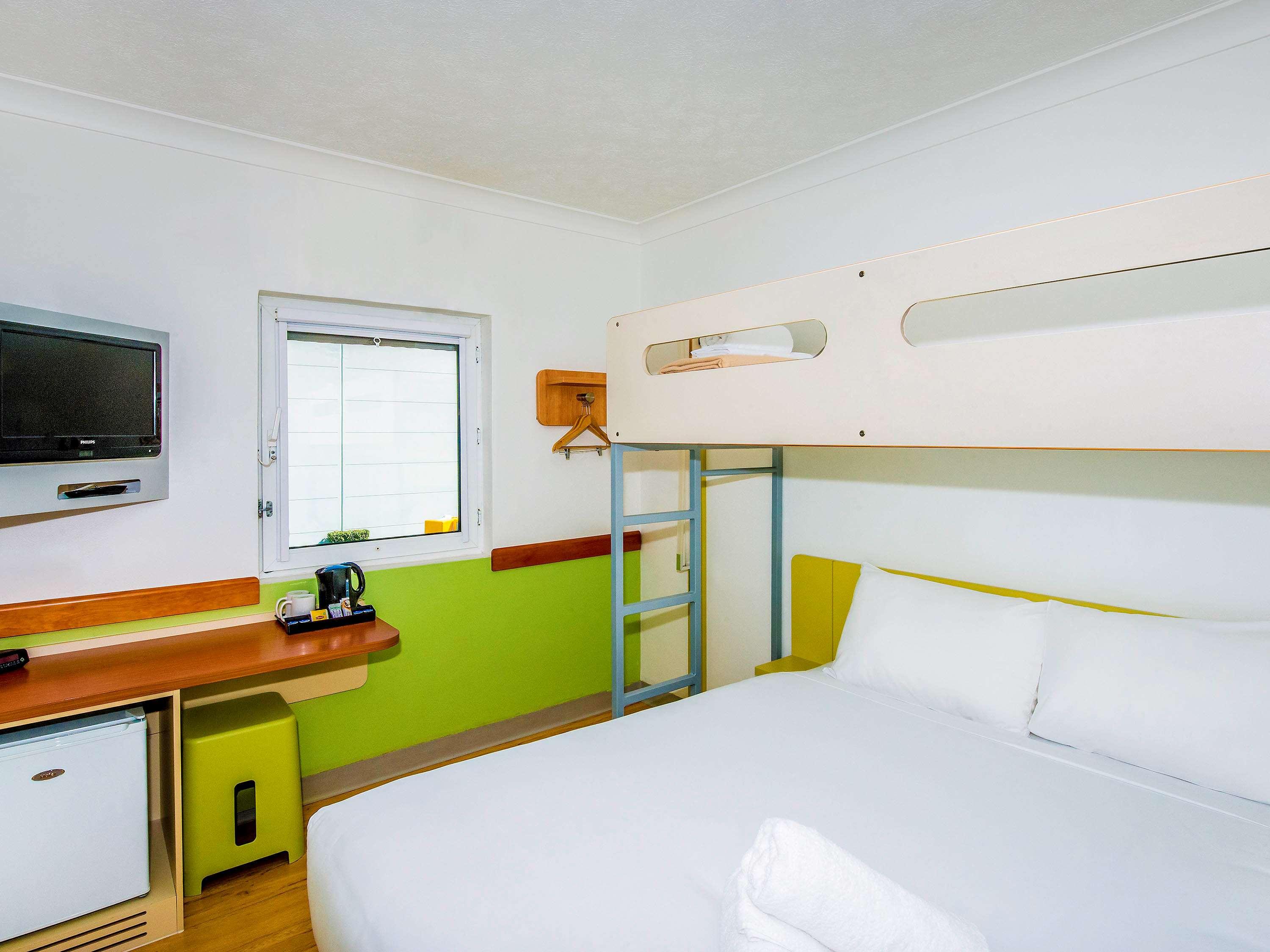 Double Queen Size Bed