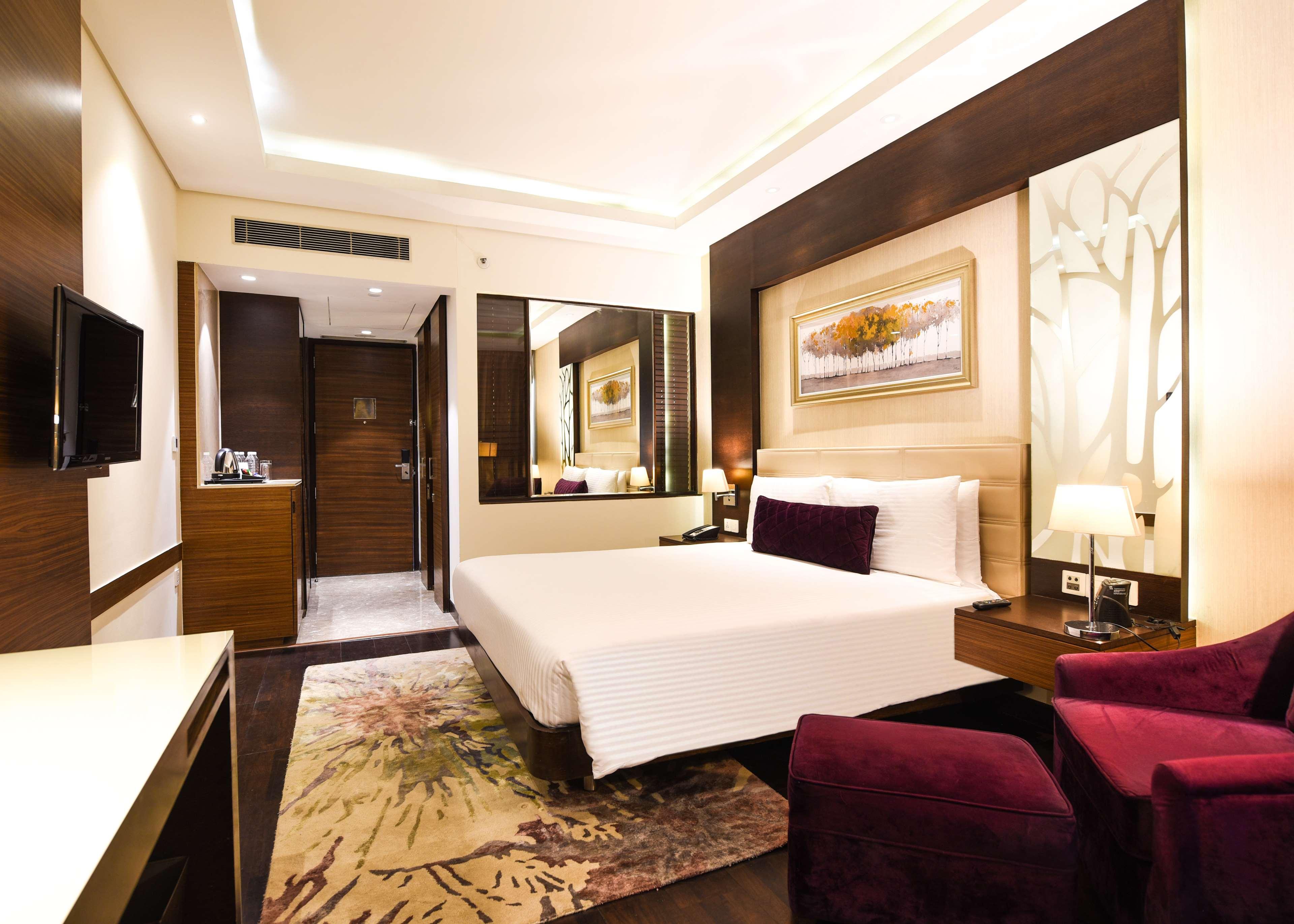 Double Deluxe King Bed