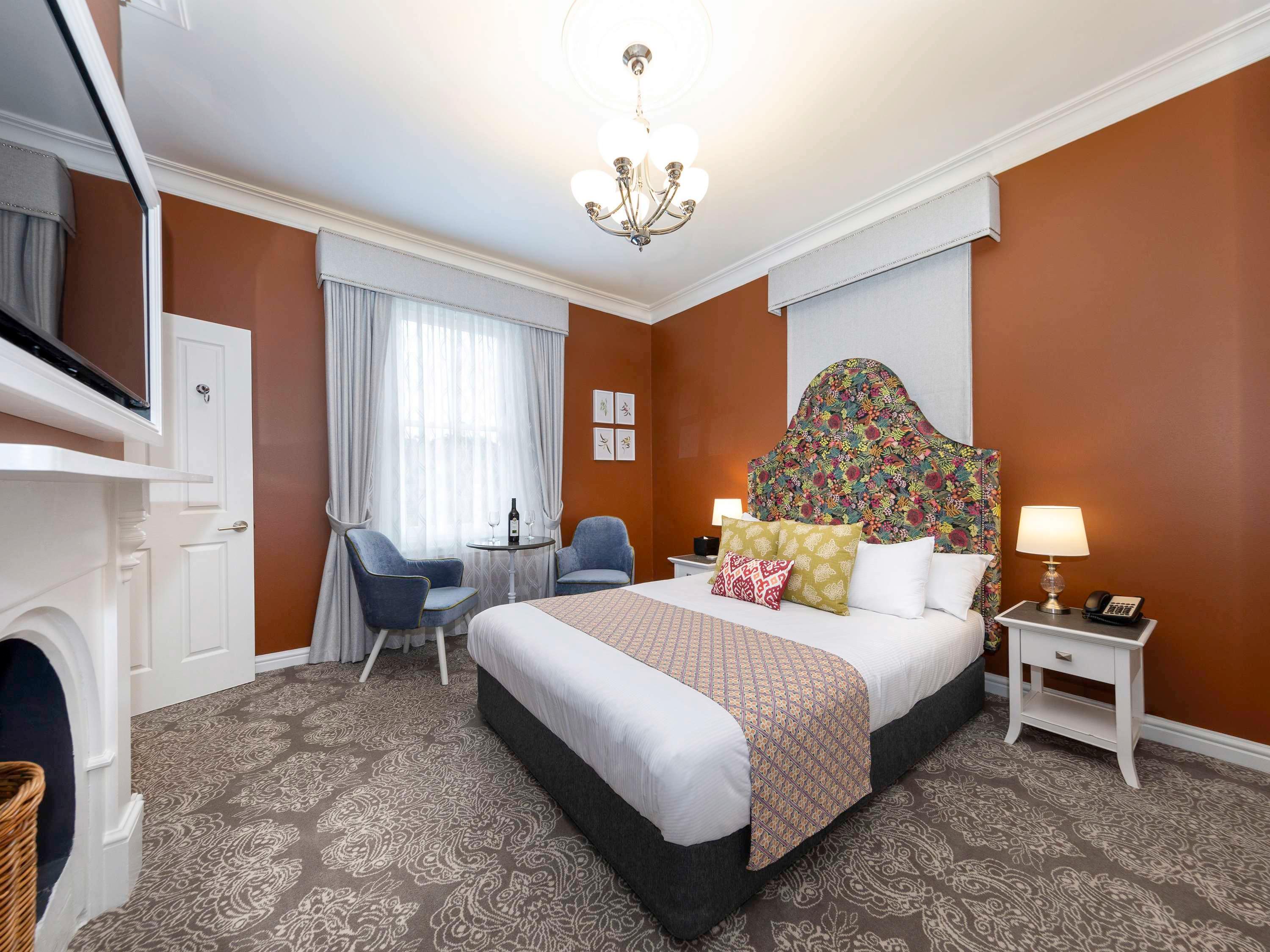 Double Queen Size Bed