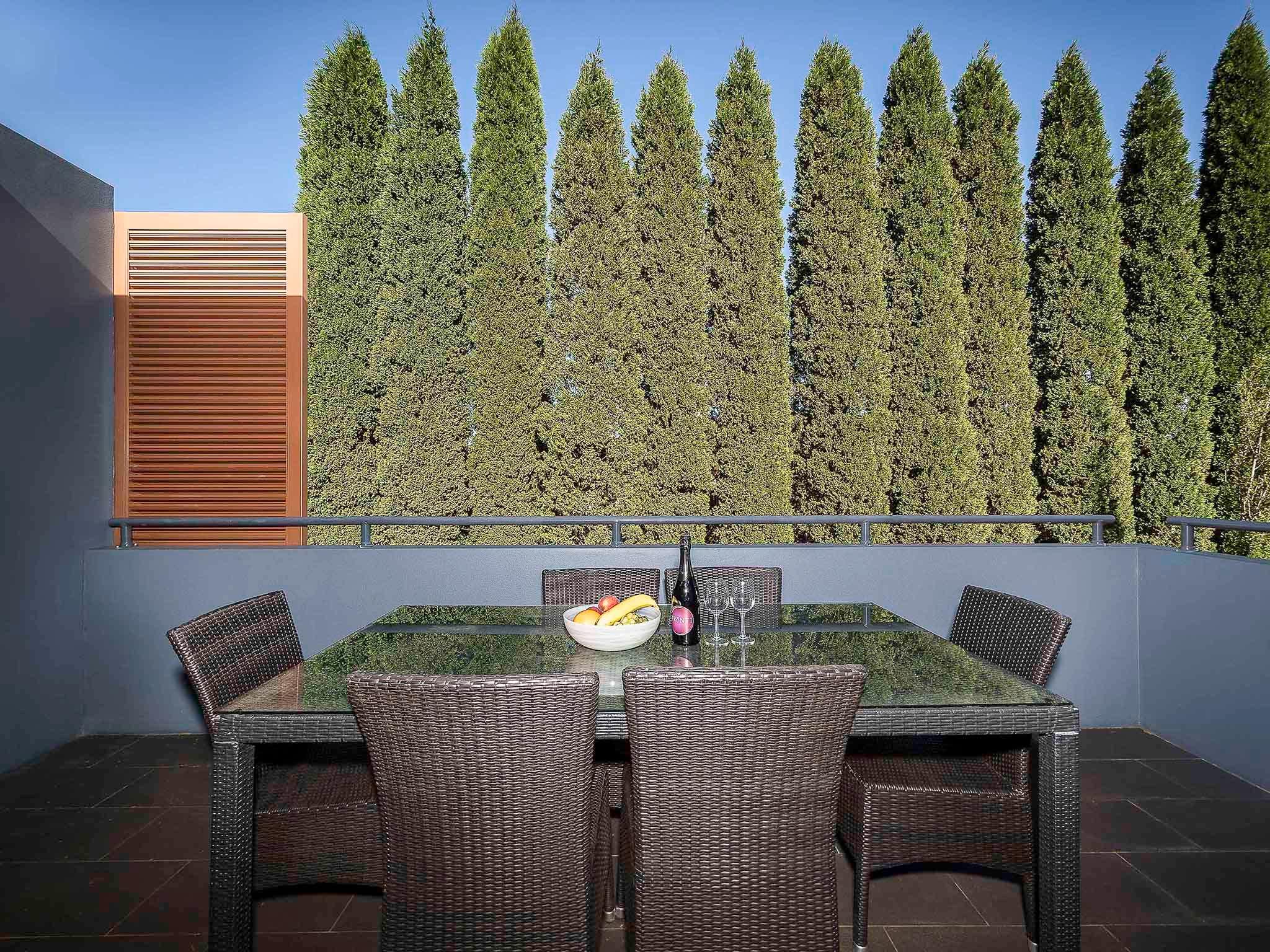 Apartment King Bed Two Bedrooms