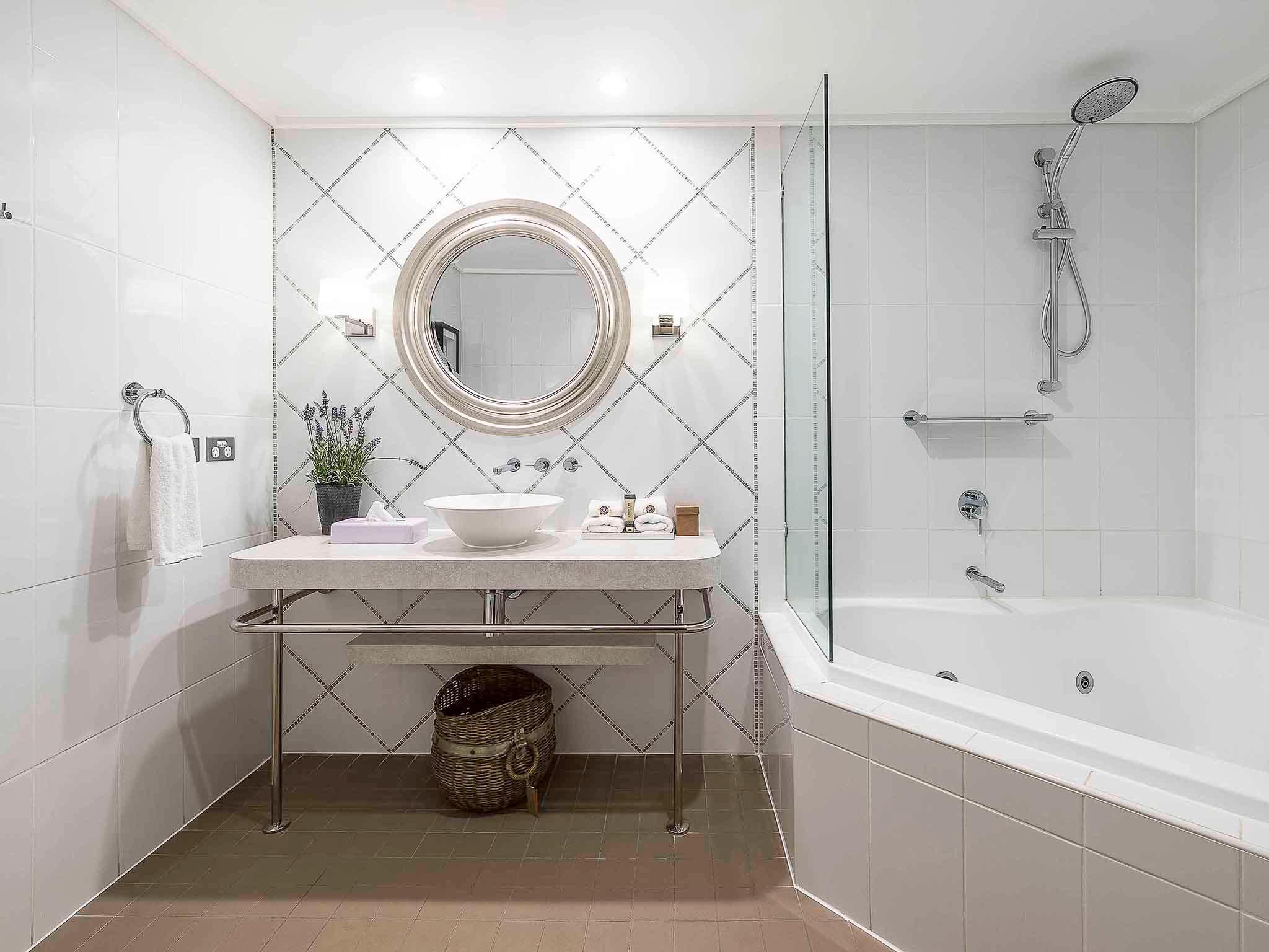 Apartment King Bed Two Bedrooms