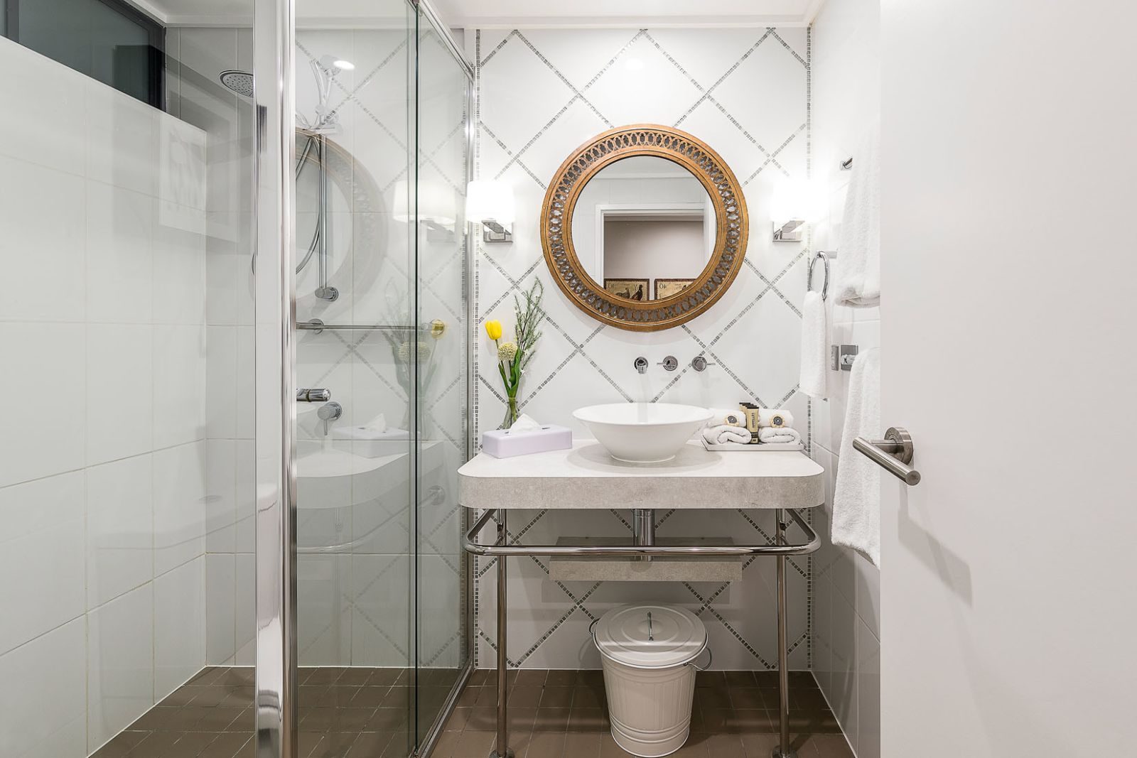 Apartment King Bed Two Bedrooms