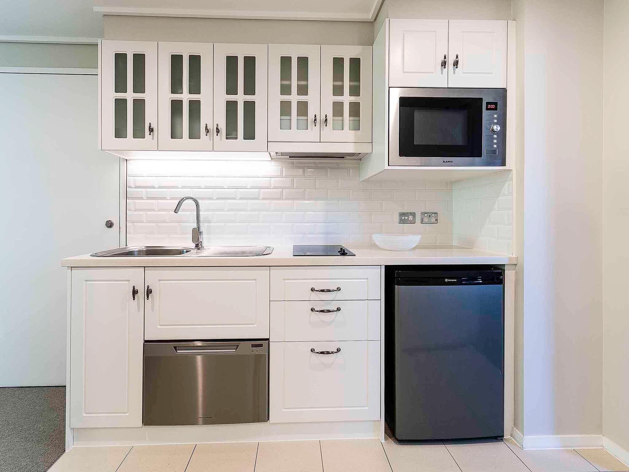 Studio King Size Bed