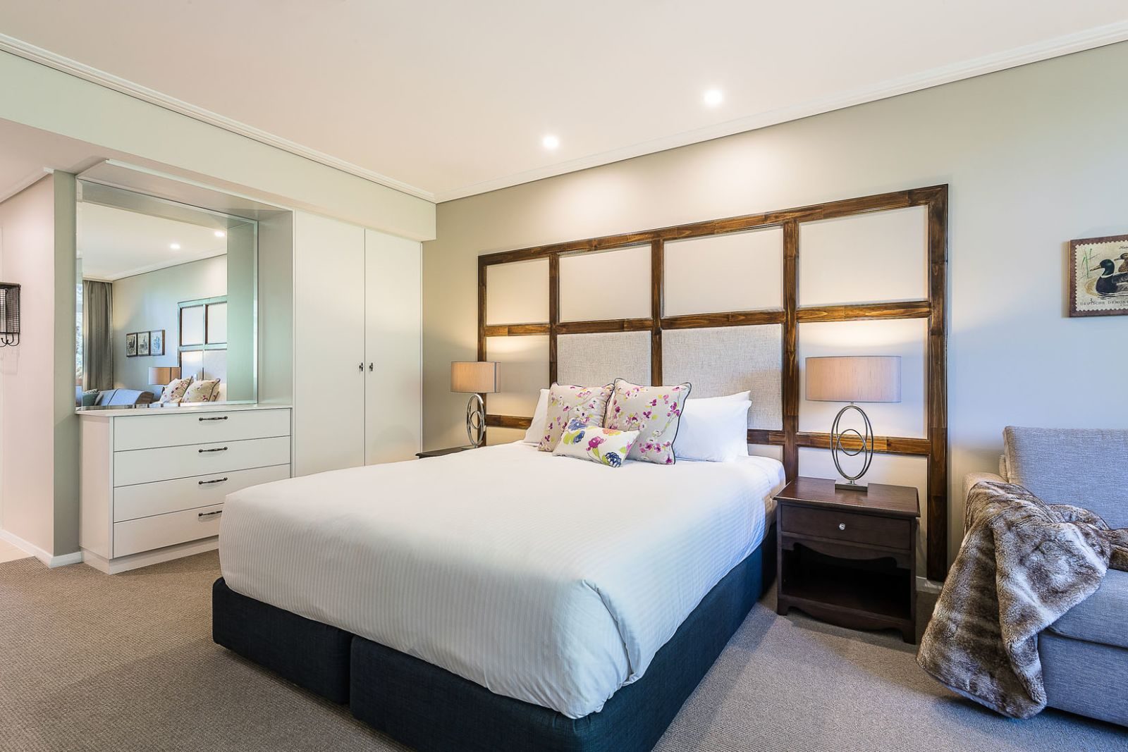 Studio King Size Bed