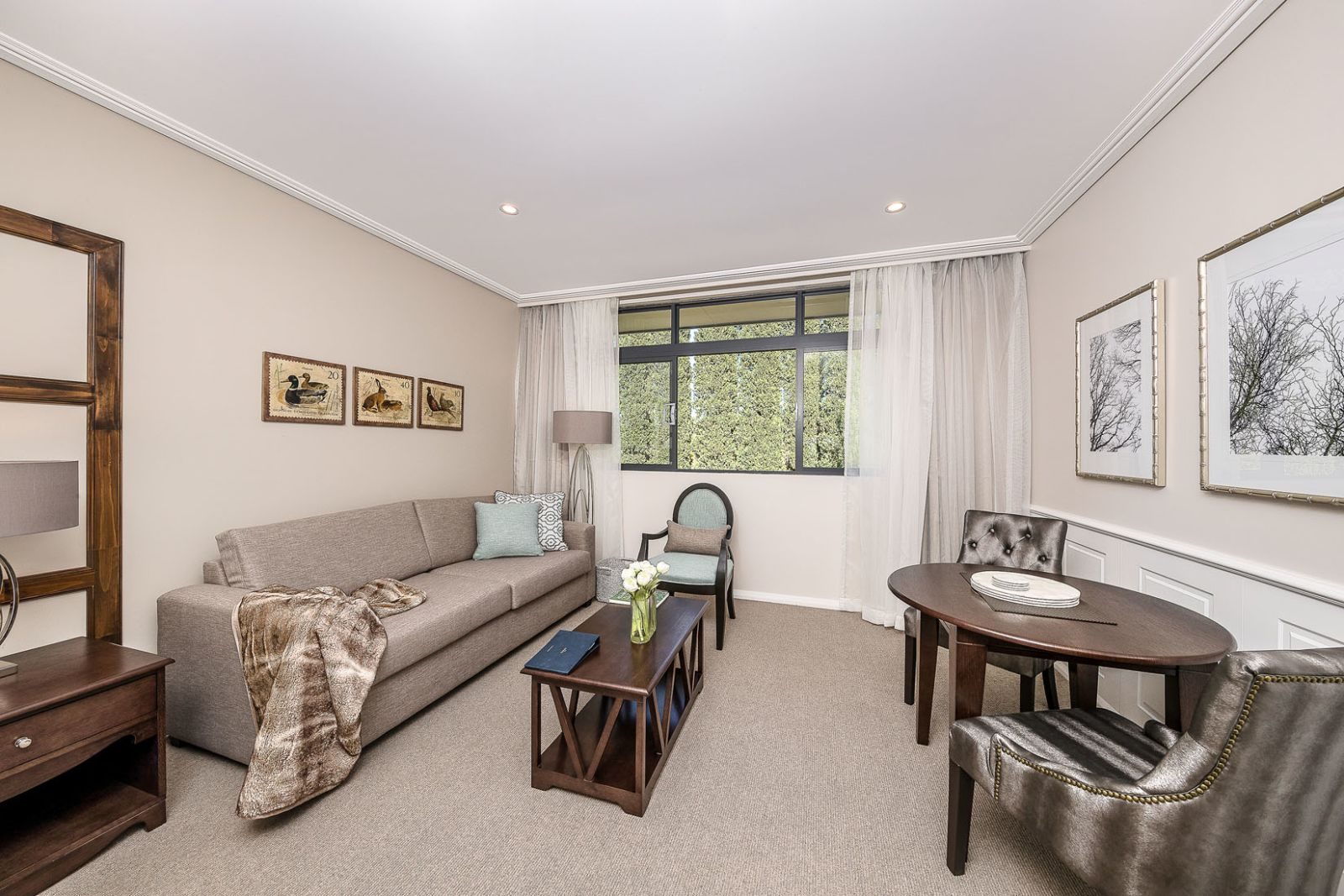 Studio King Size Bed