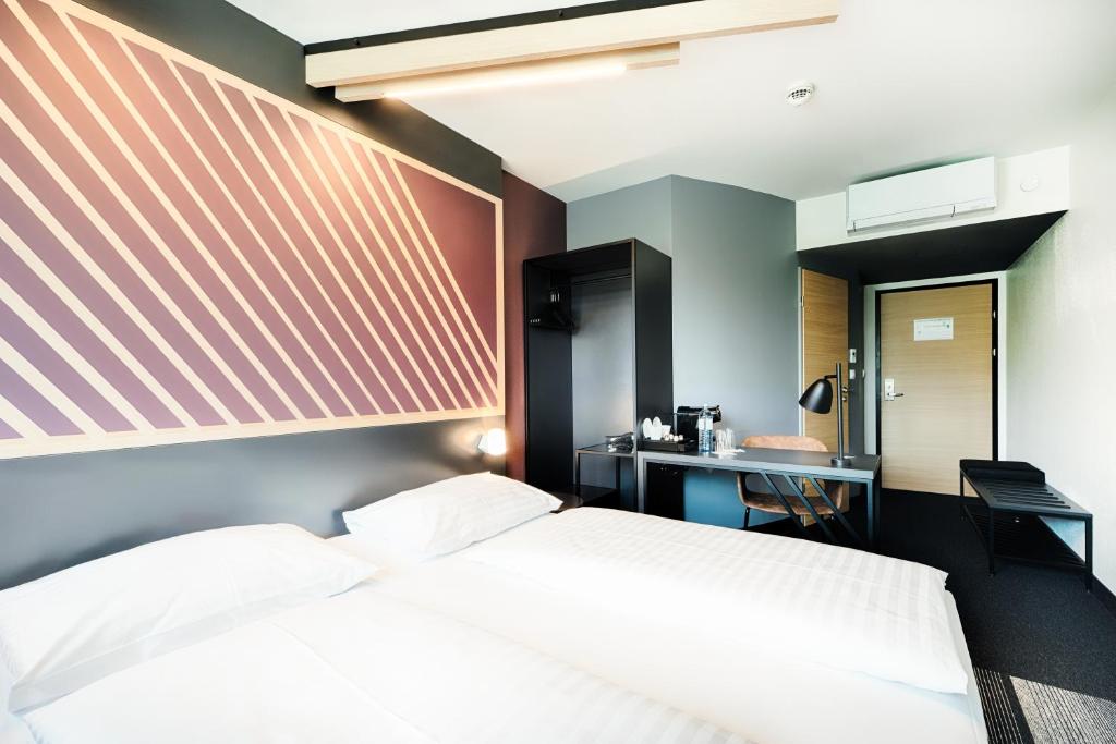 Double Single Premium