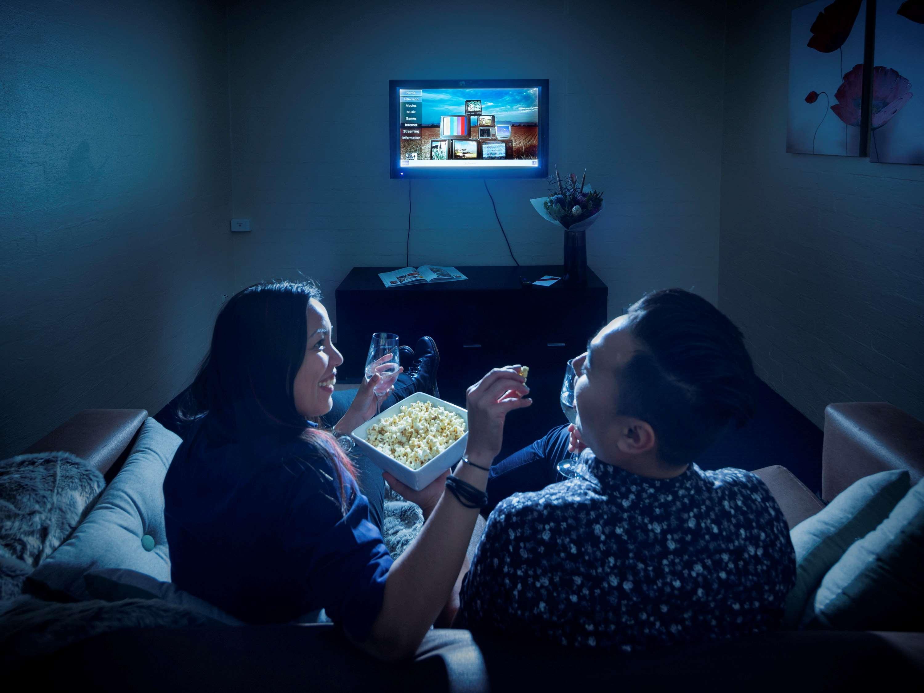 Double Queen Size Bed