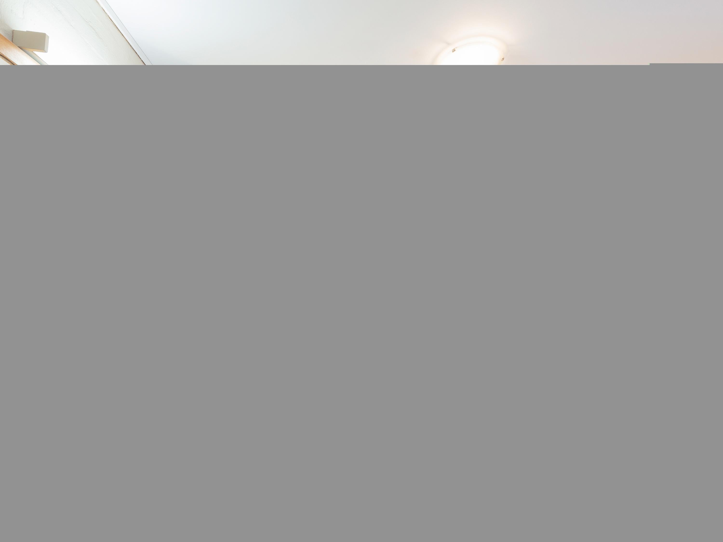 Double Deluxe Queen Bed