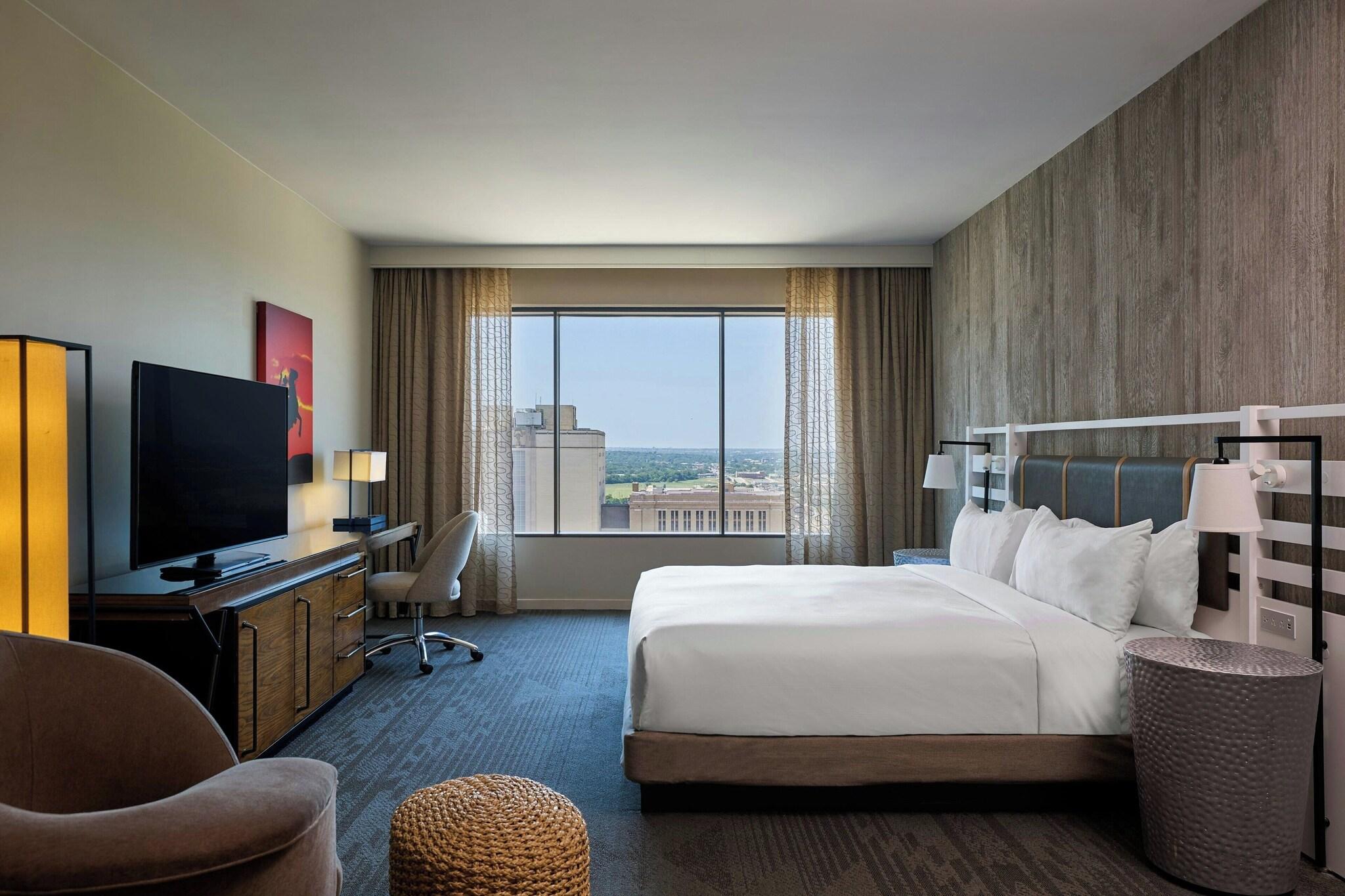 Double Club King Bed