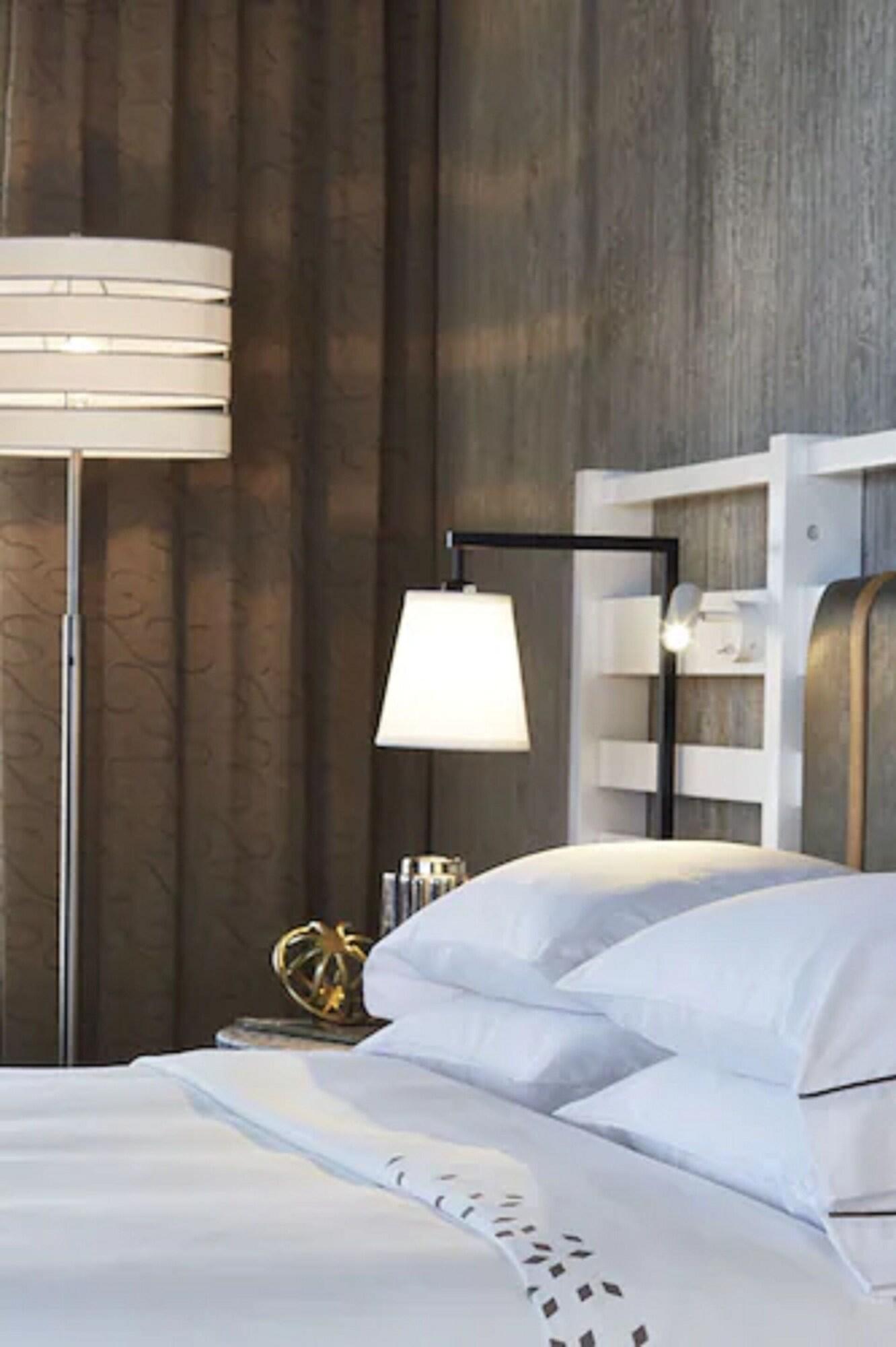 Suite Two Queen Beds