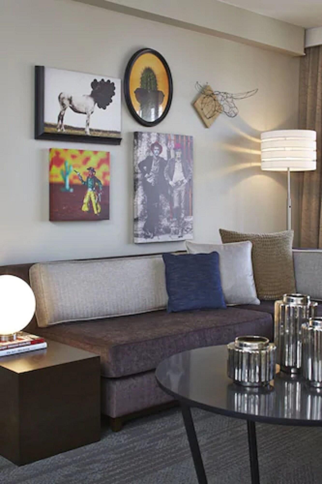 Suite Two Queen Beds One Bedroom