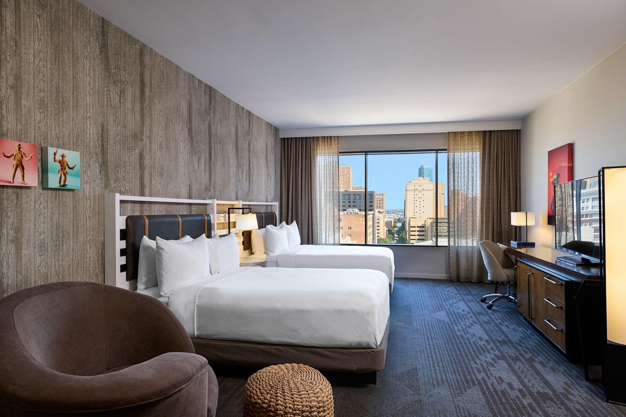 Double Club Two Queen Beds