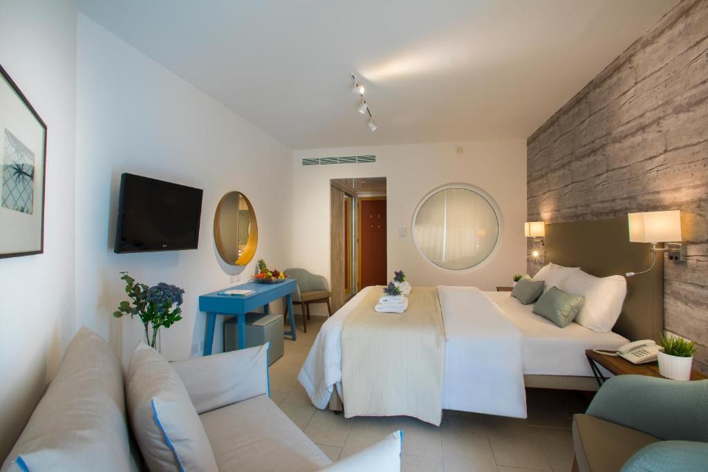 Single Side Sea View