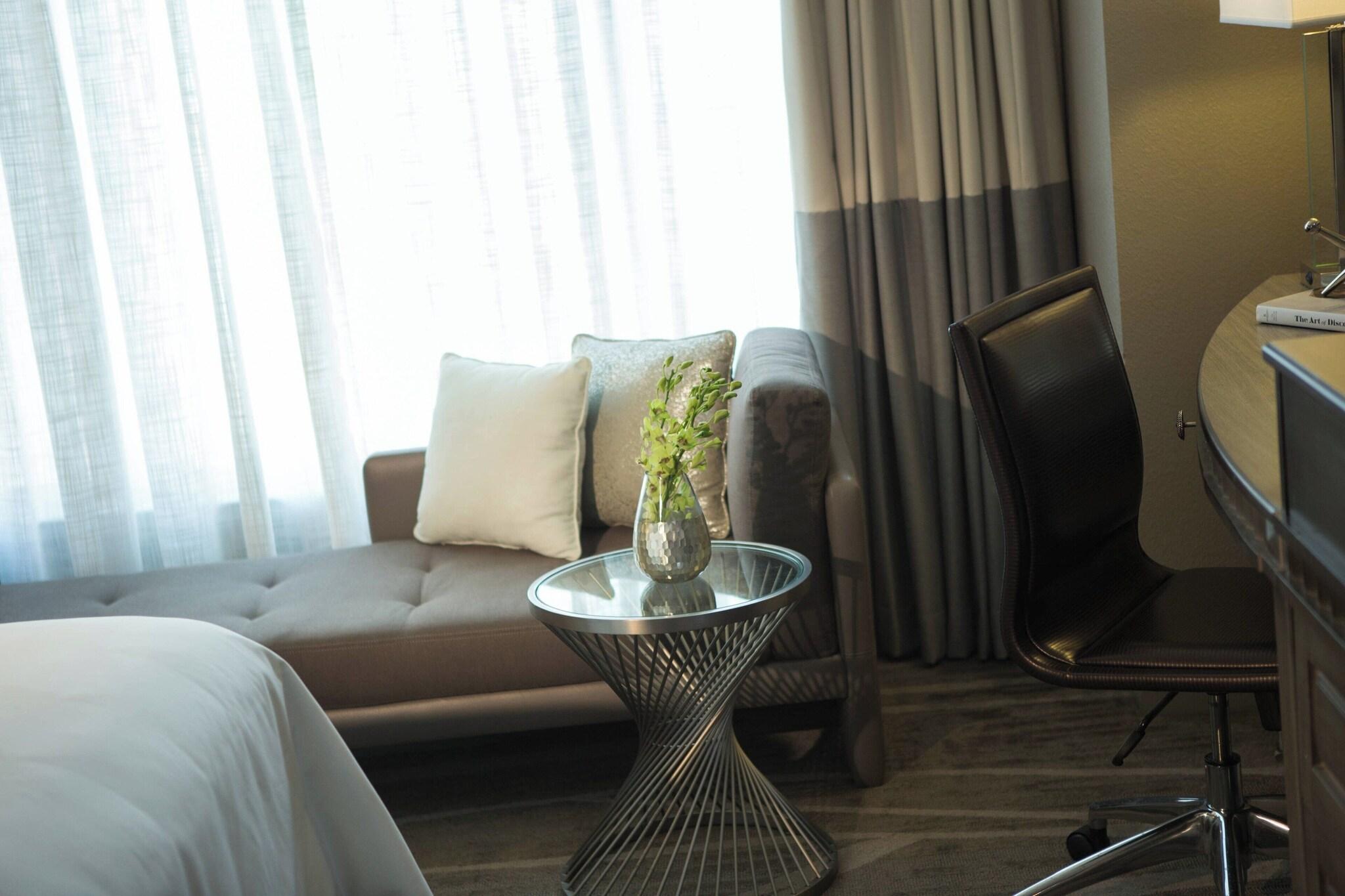 Double Executive King Bed