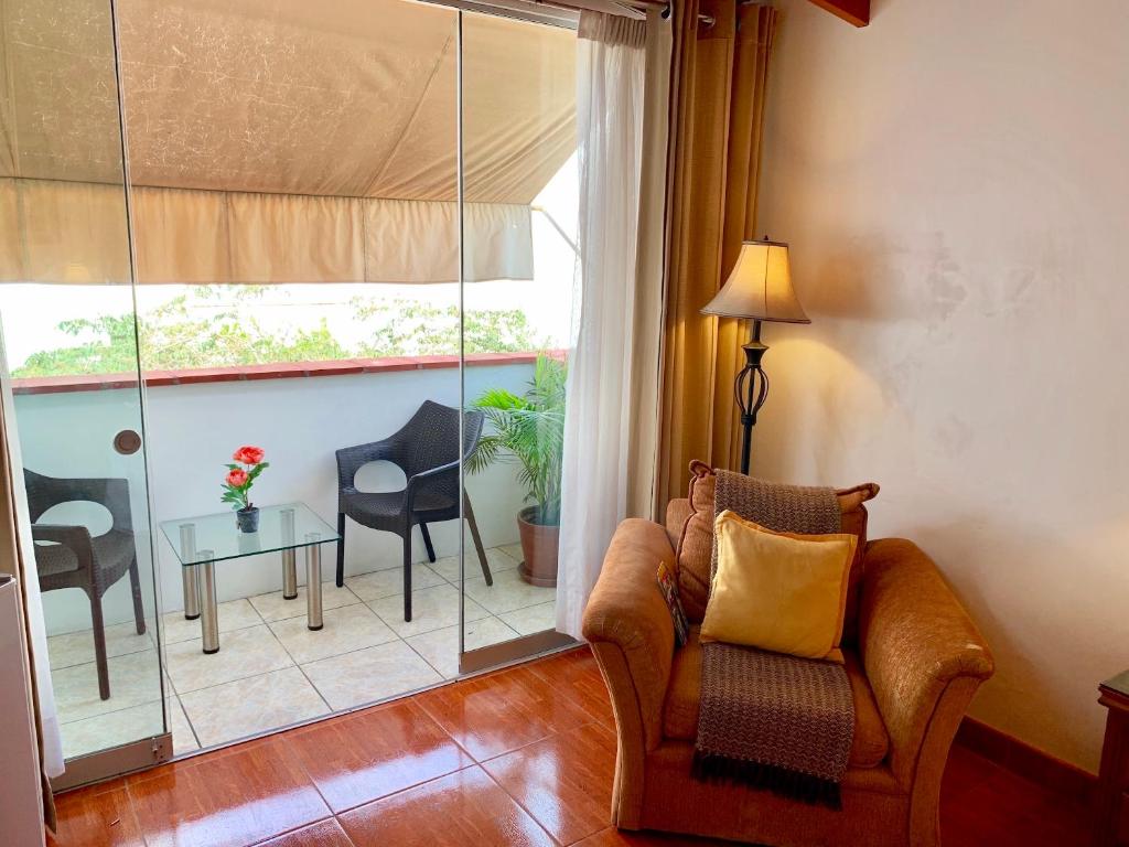 Junior Suite Queen Size Bed