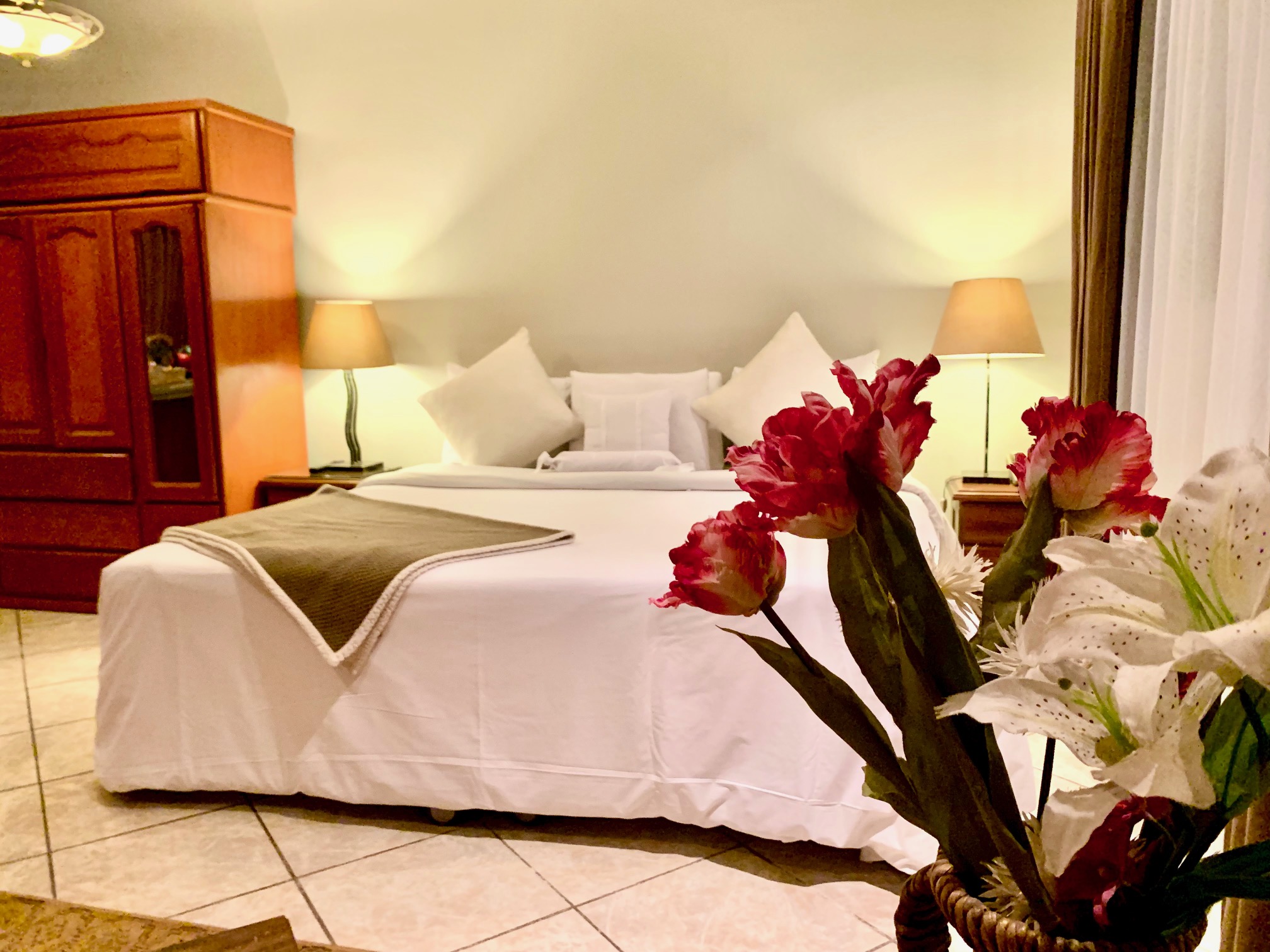 Suite King Bed One Bedroom 