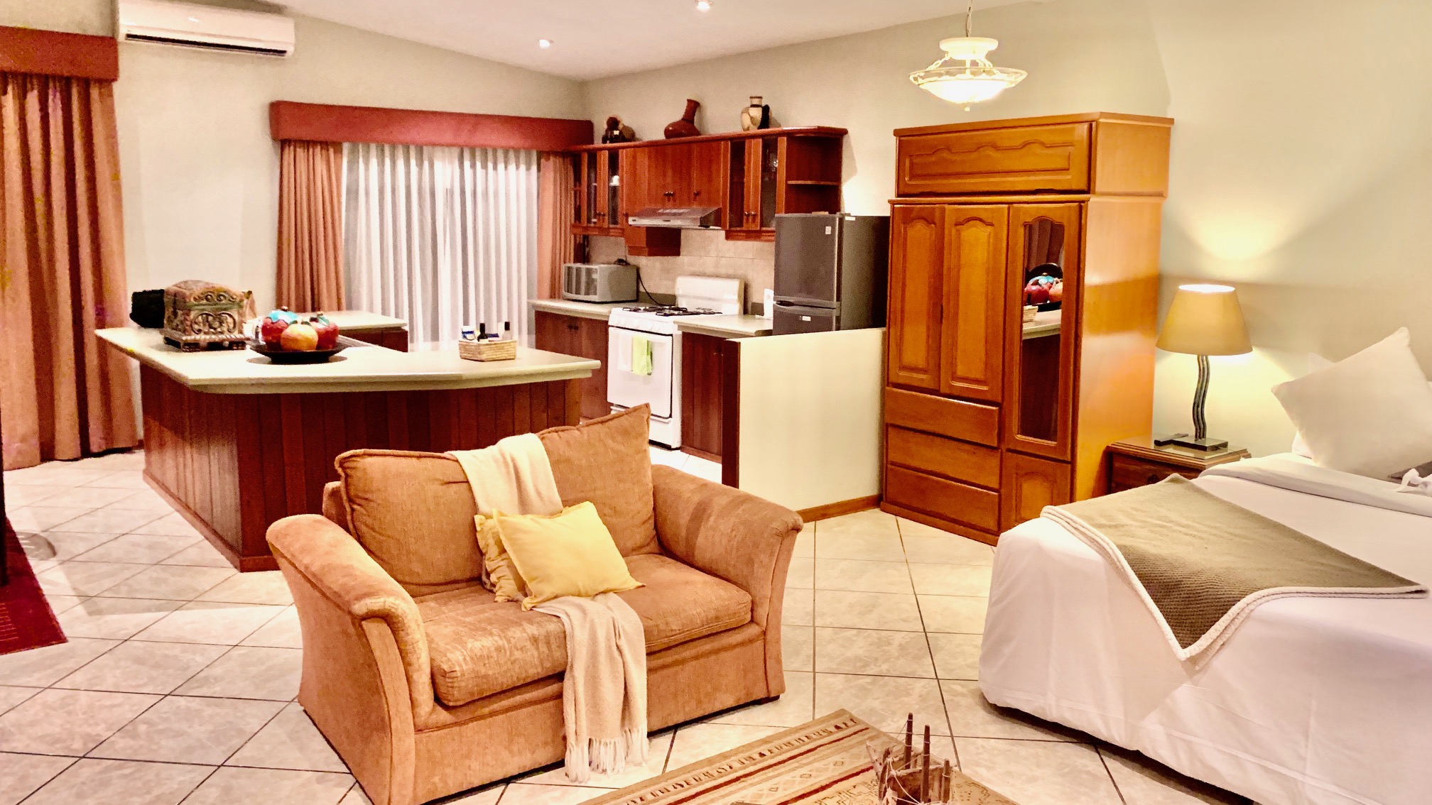 Suite King Bed One Bedroom 