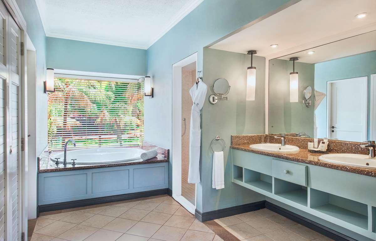 Junior Suite Beach Front