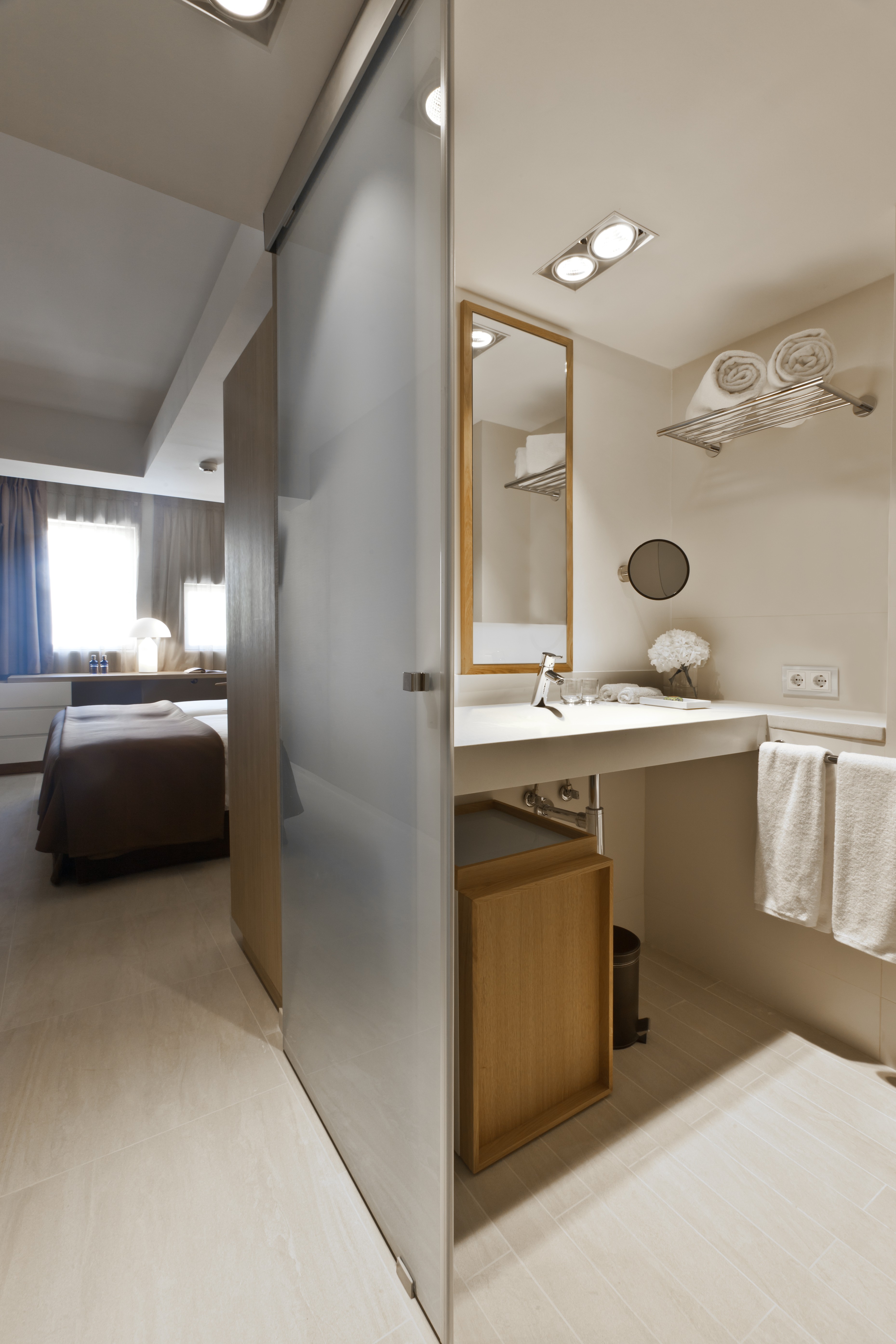 Double or Twin Standard