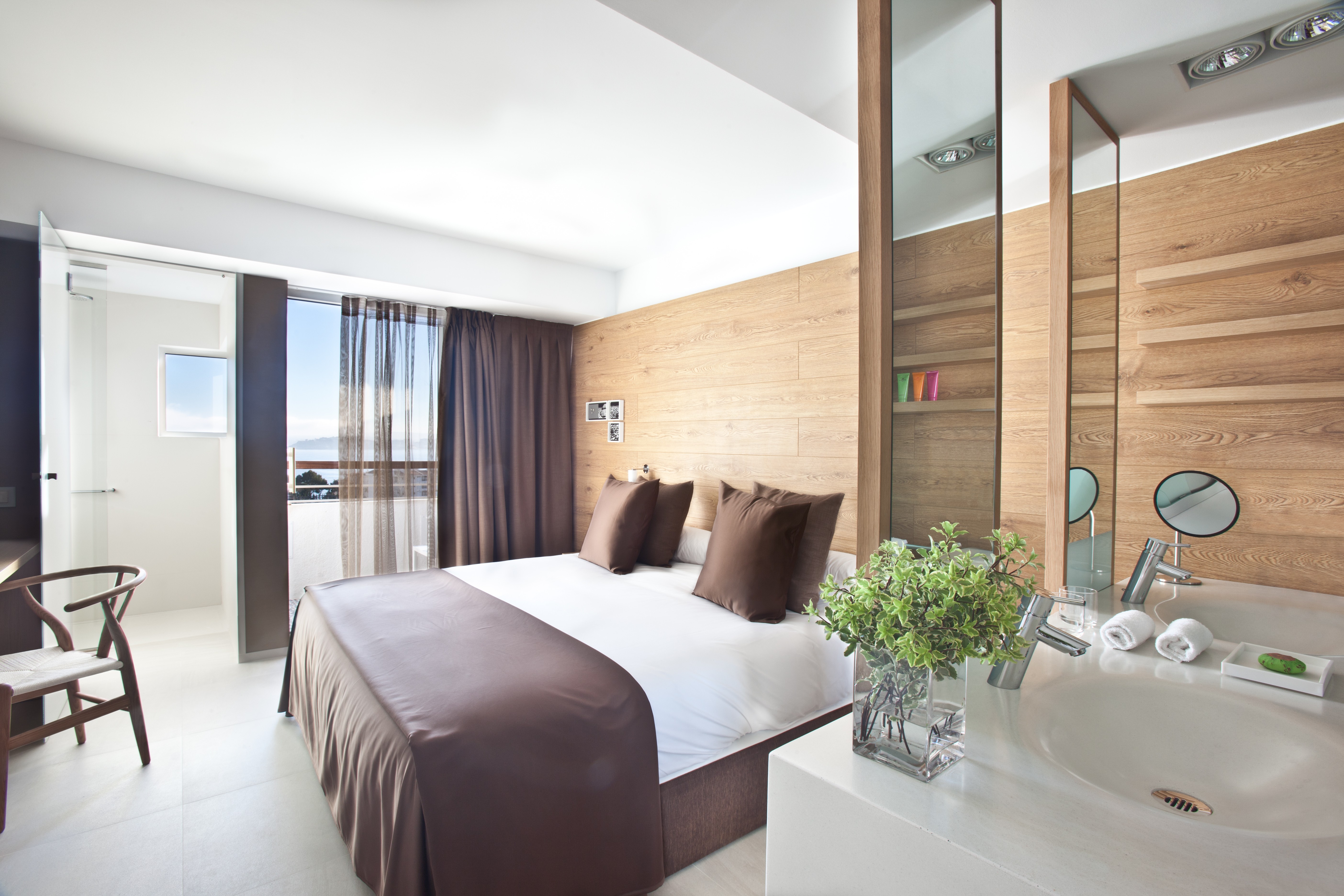 Double or Twin Deluxe