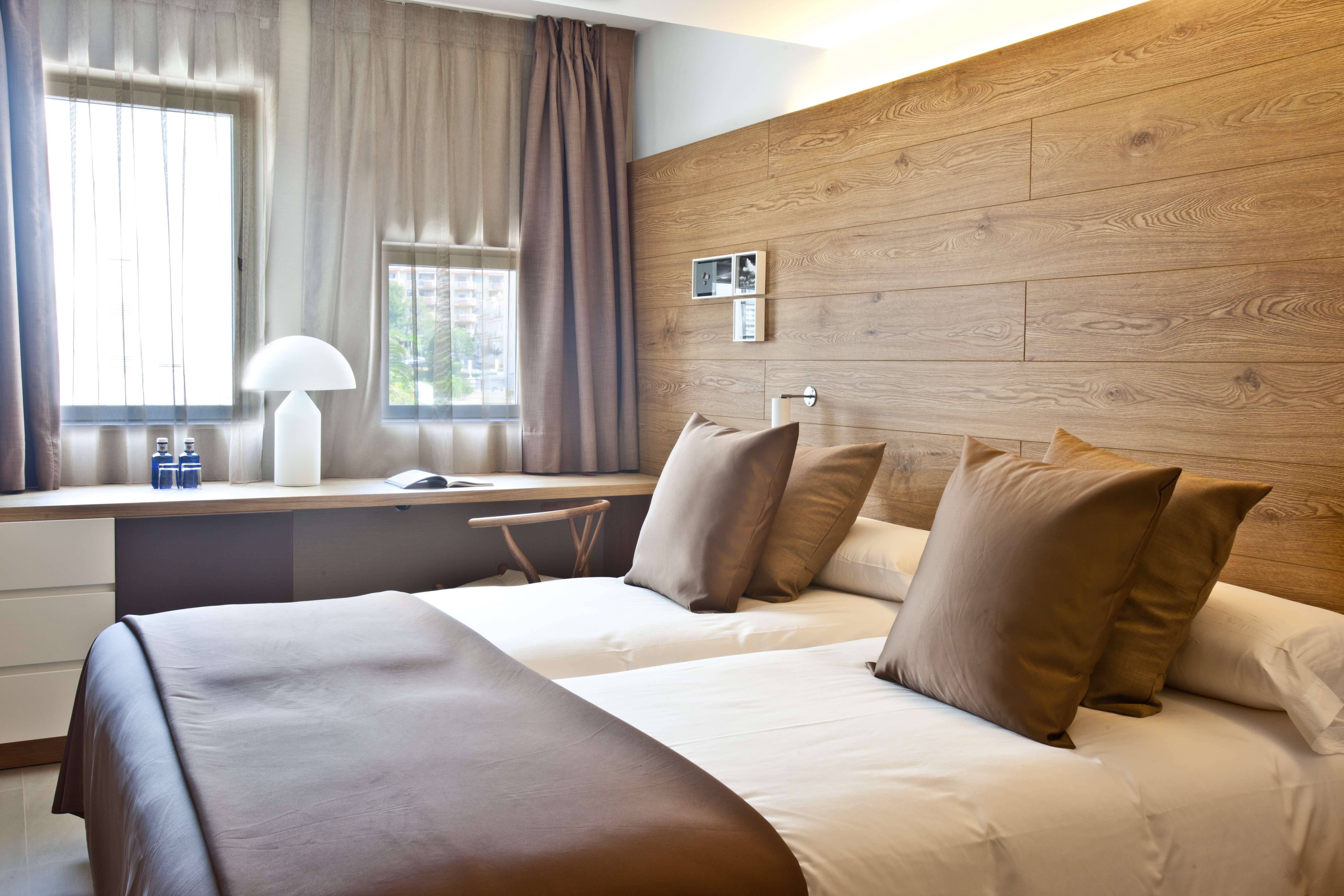 Double or Twin Standard