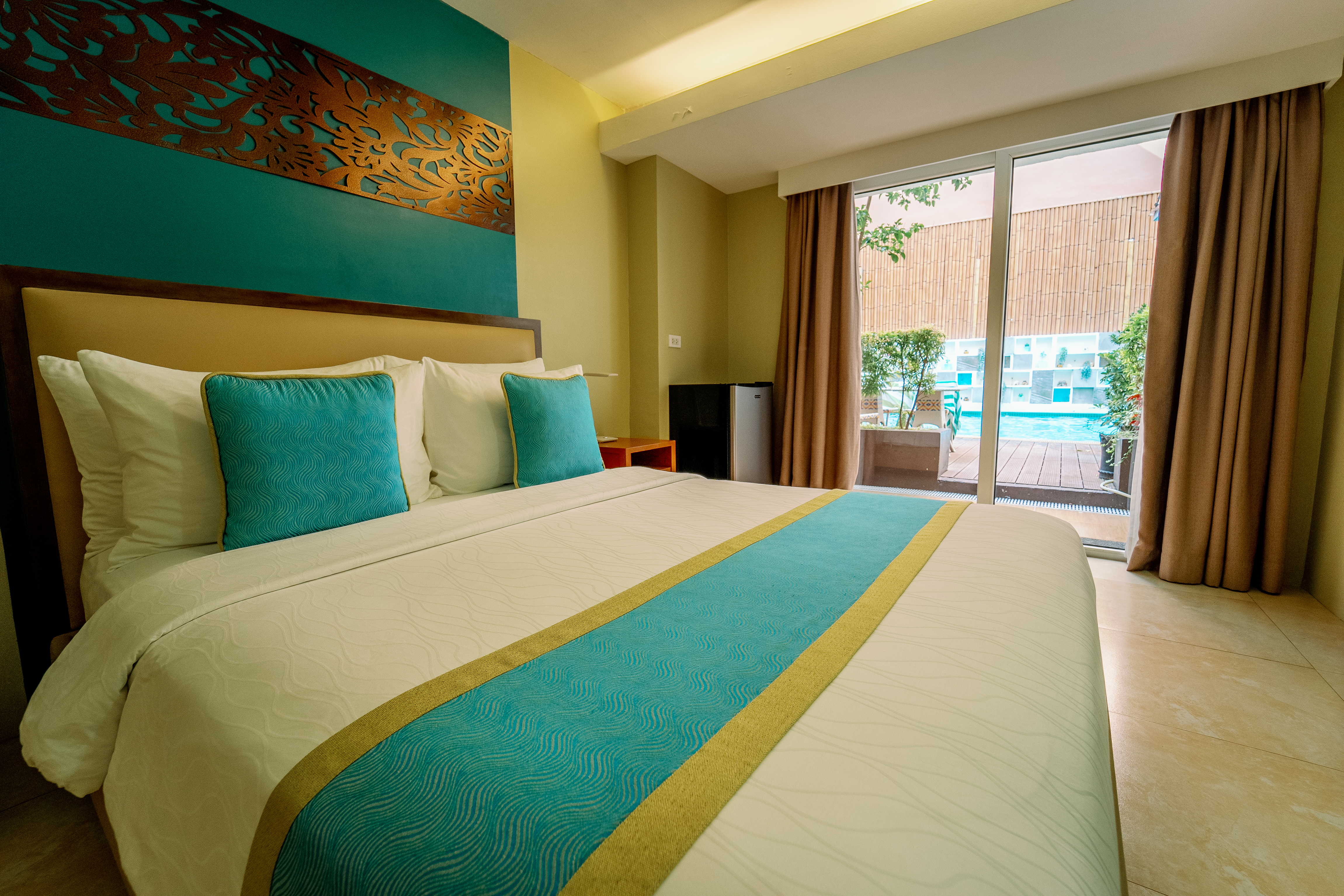 Double or Twin Deluxe Pool View