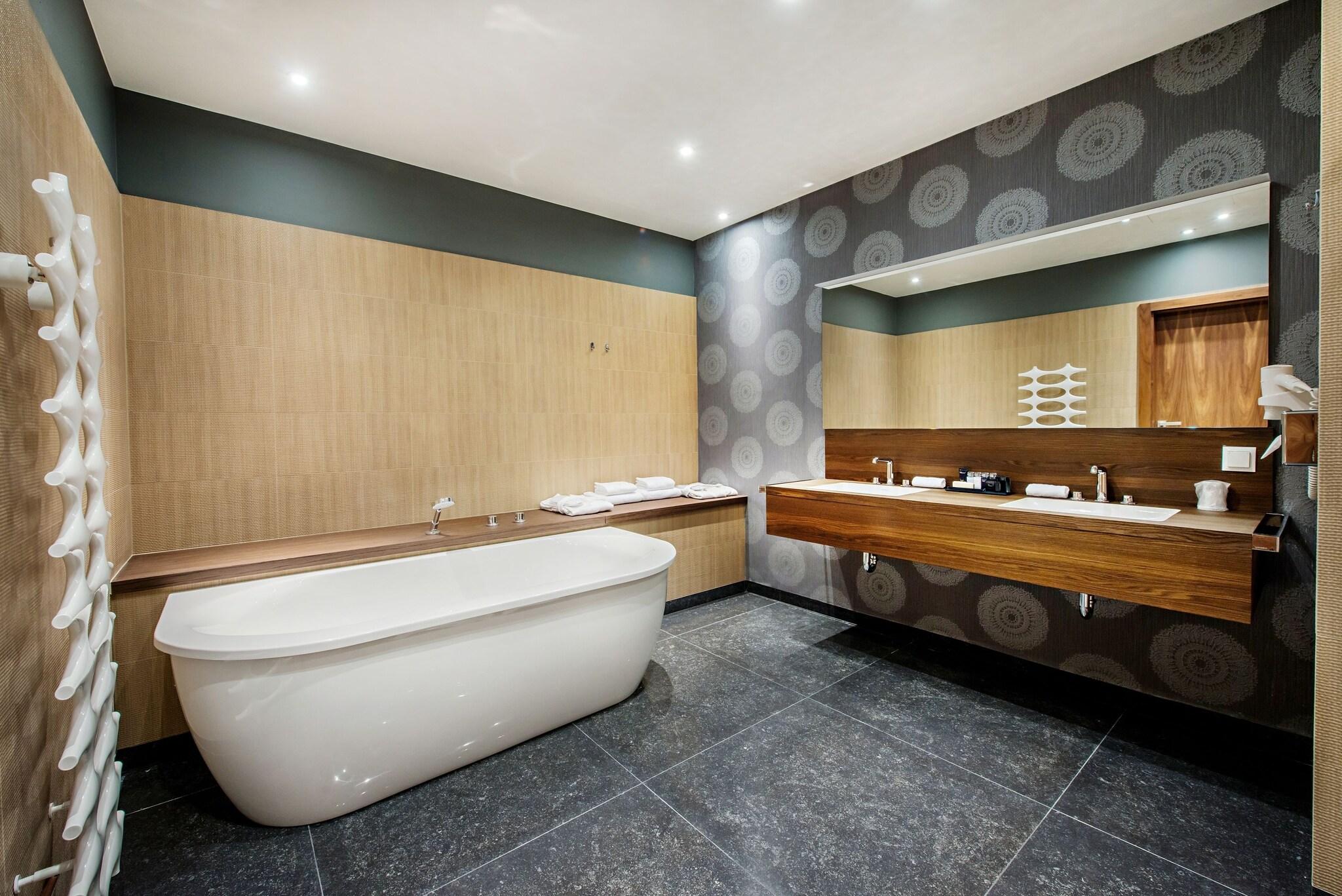 Suite with Double Bed