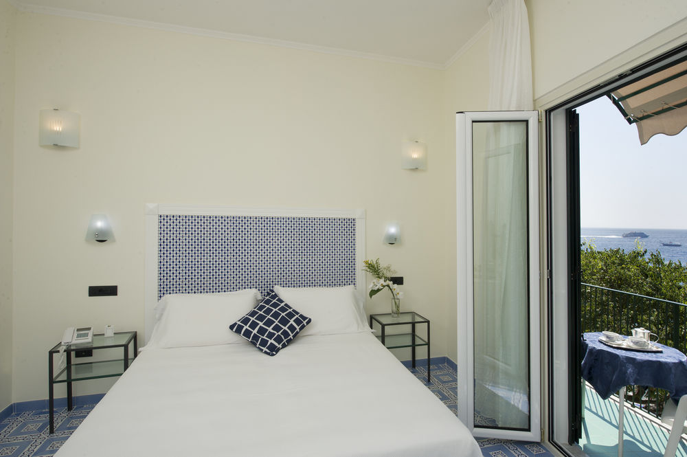 Double or Twin Sea View