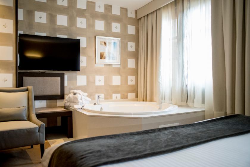 Double with Jacuzzi