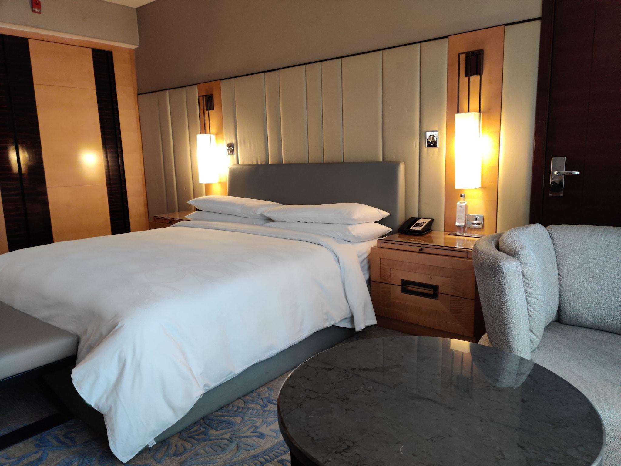 Double Club King Bed