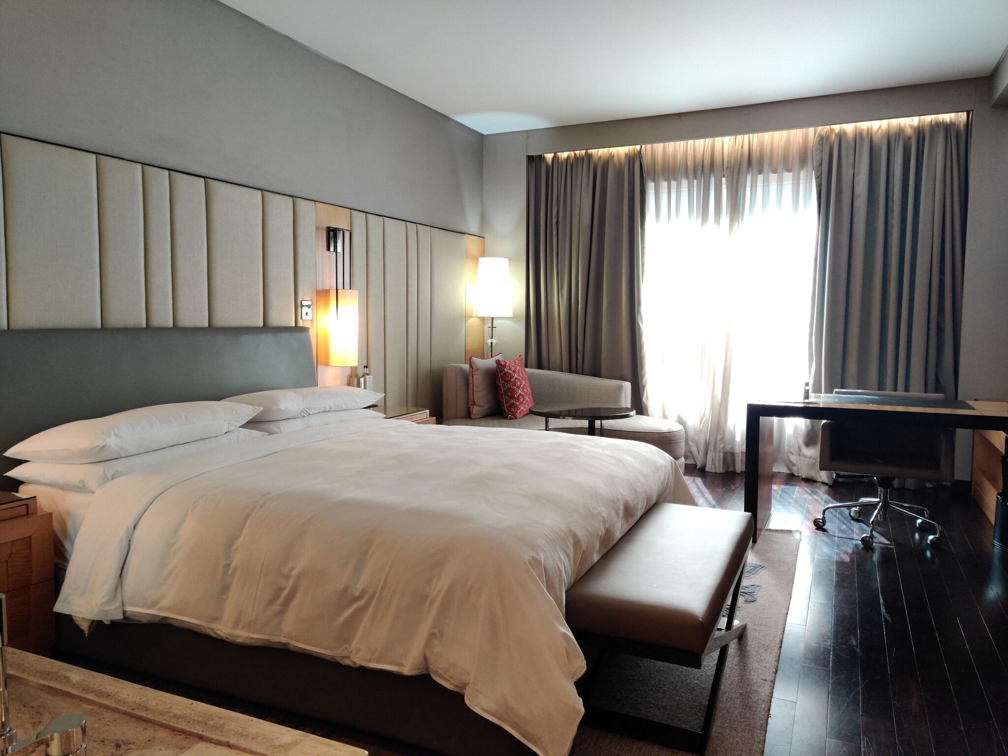 Double Executive King Bed