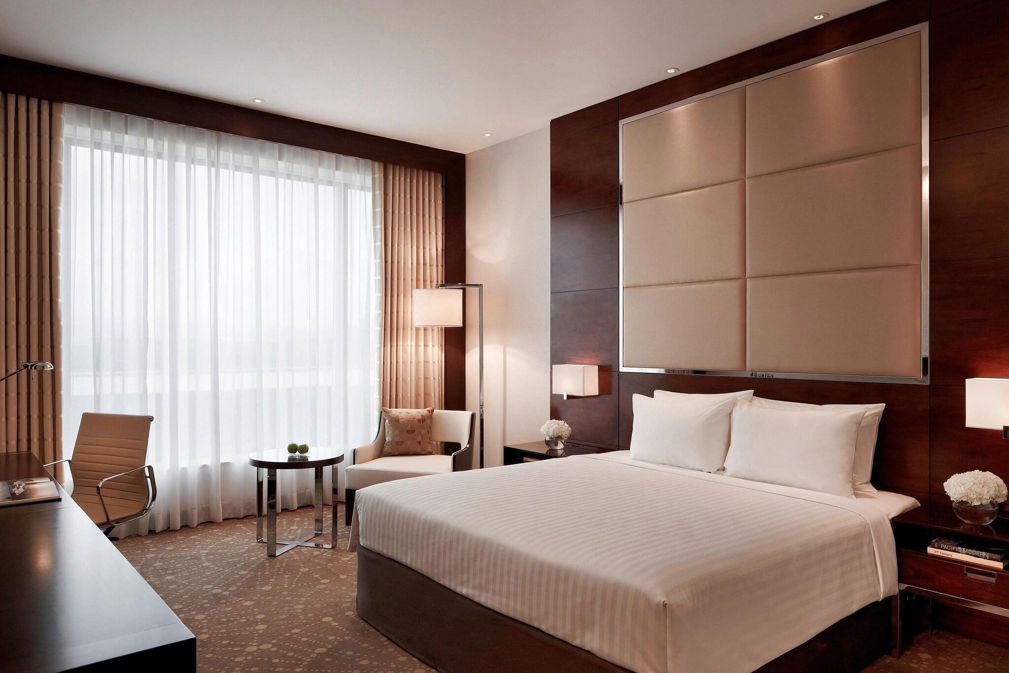 Double Executive King Bed