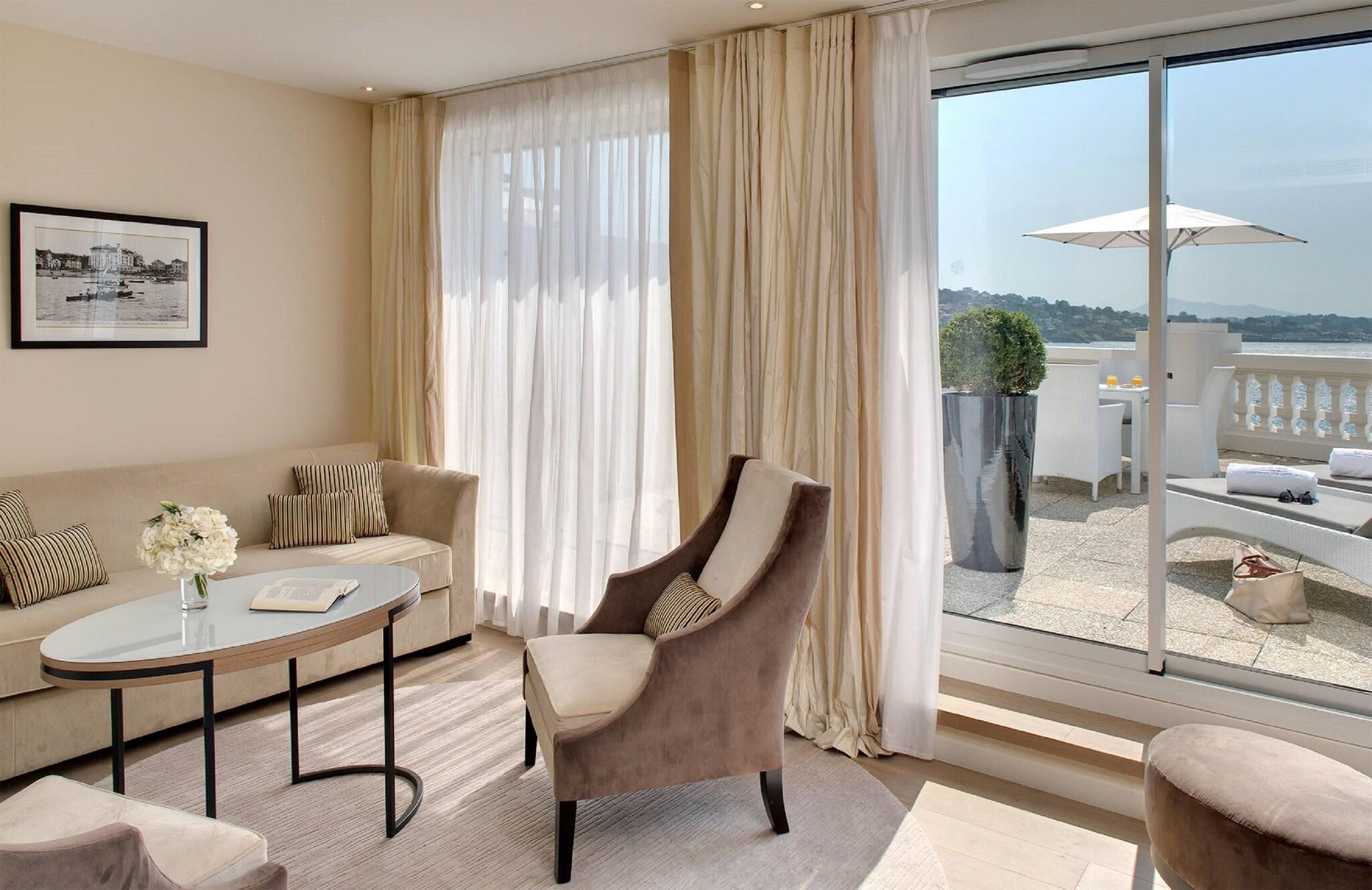 Junior Suite with Terrace