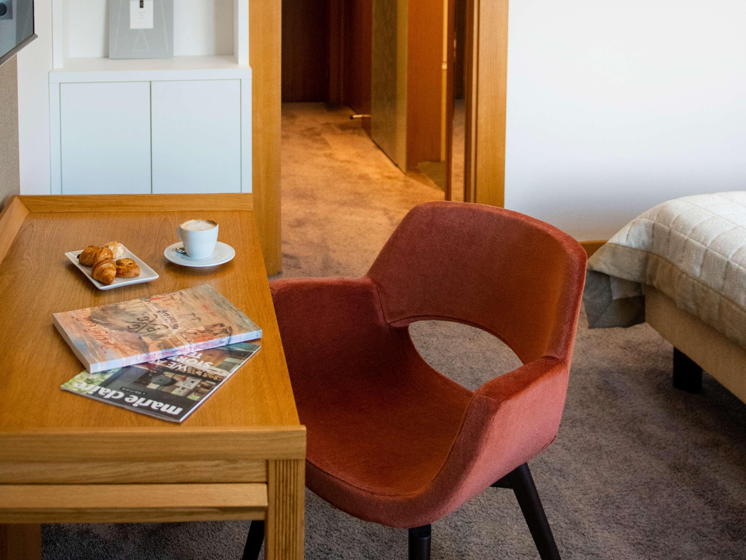 Double City View King Bed