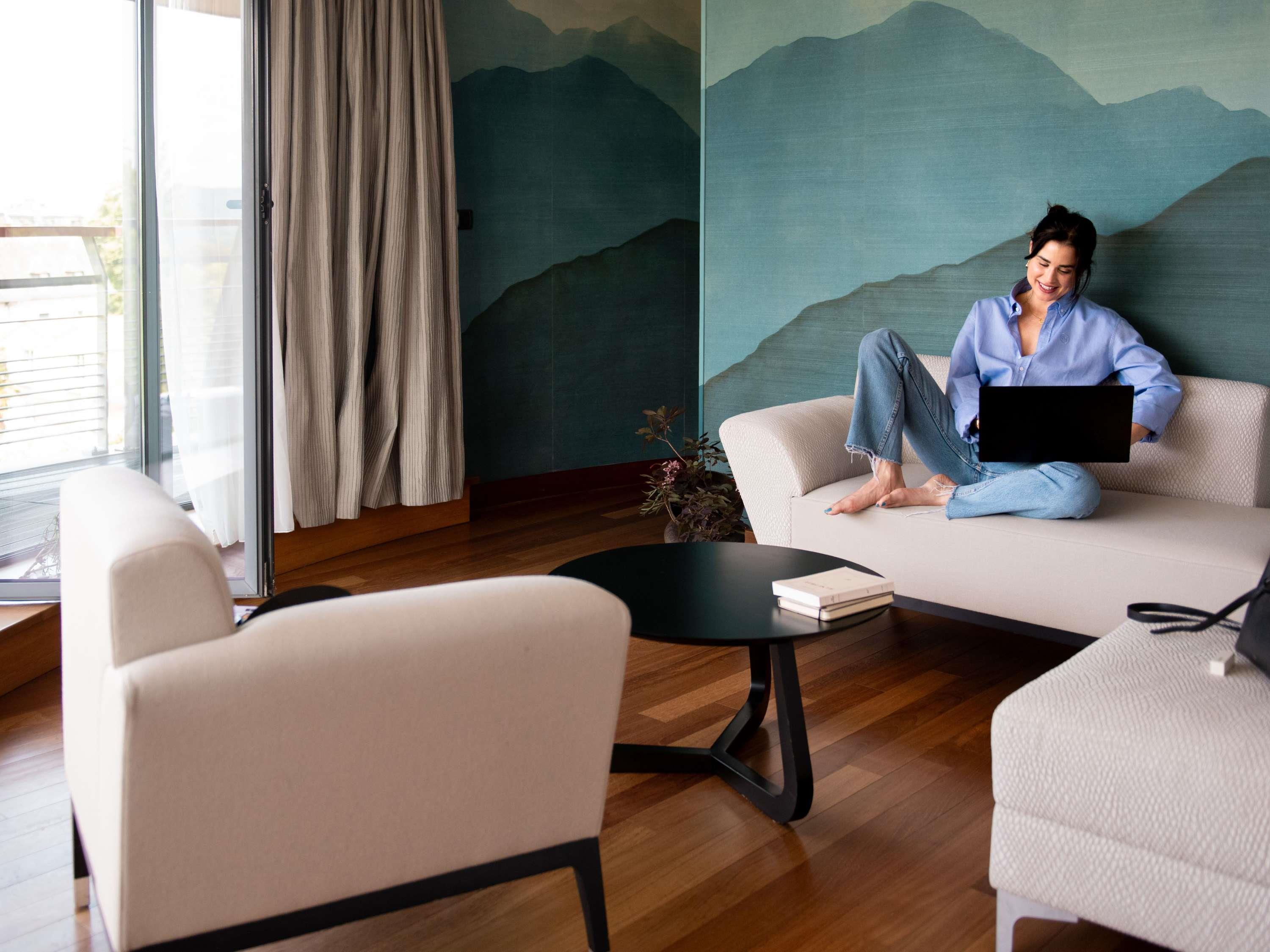 Suite Deluxe King Bed