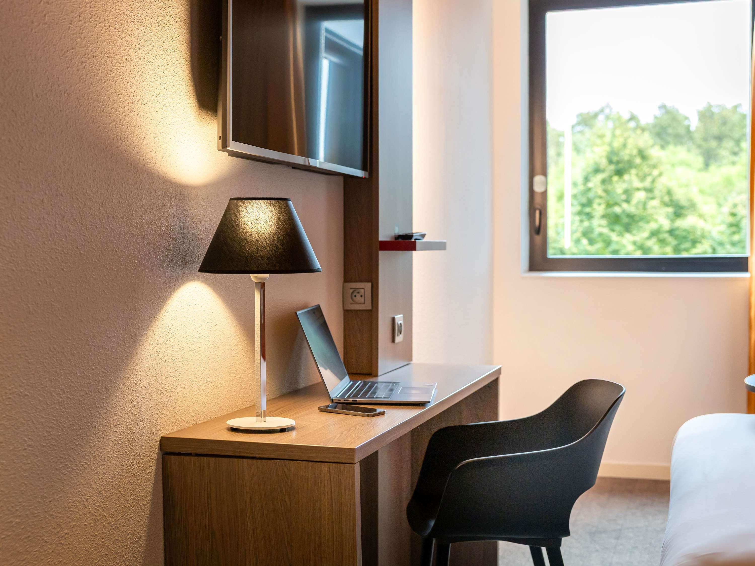 Suite Connecting Room