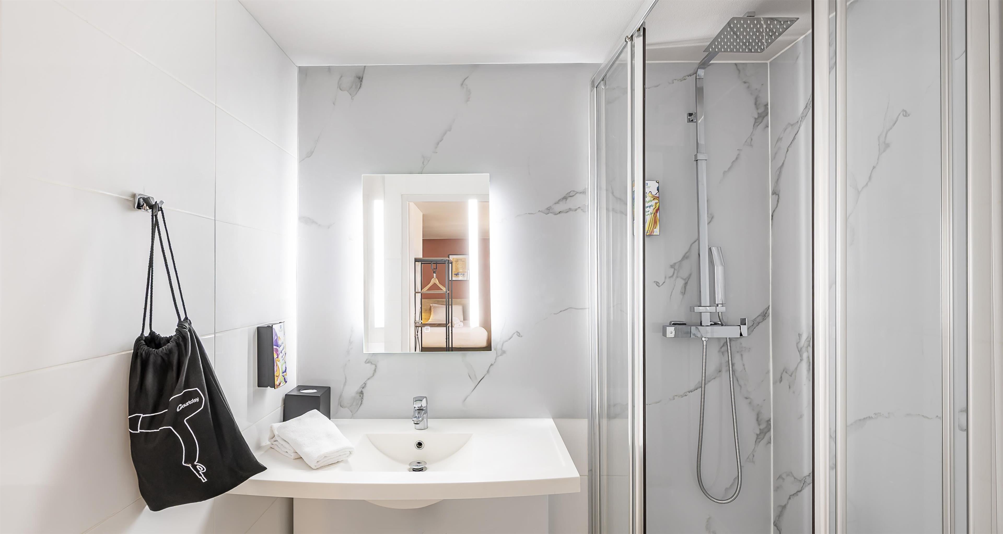 Family Room Capacity 4