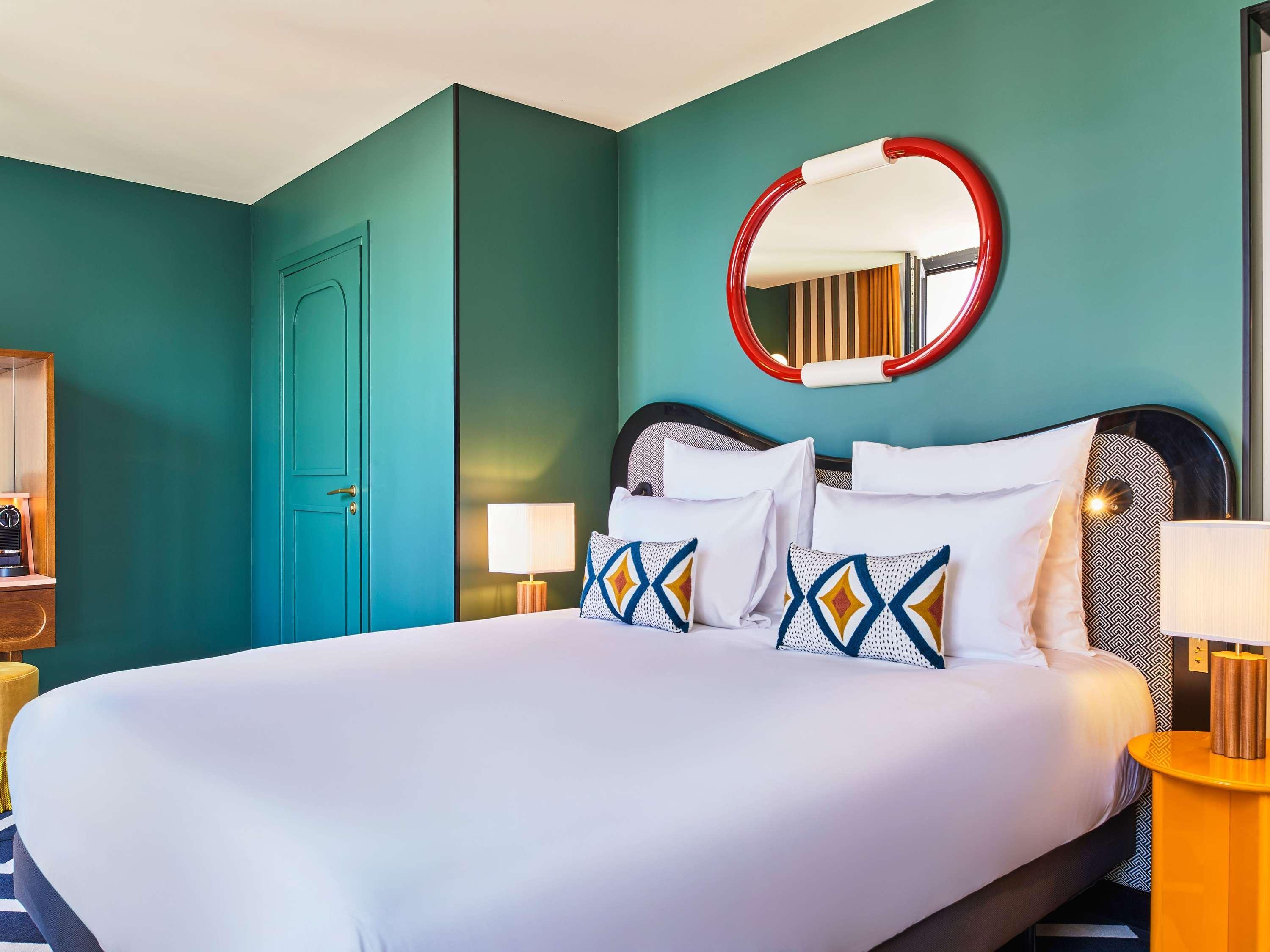 Double Queen Size Bed