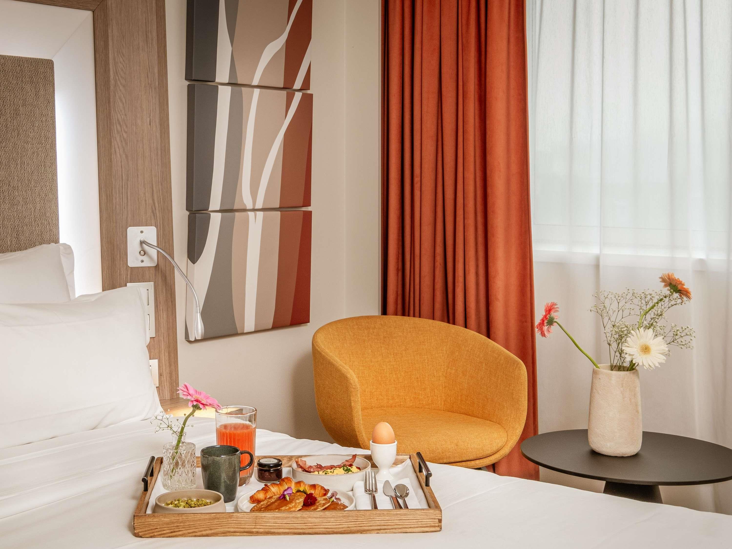 Double Classic Double Bed