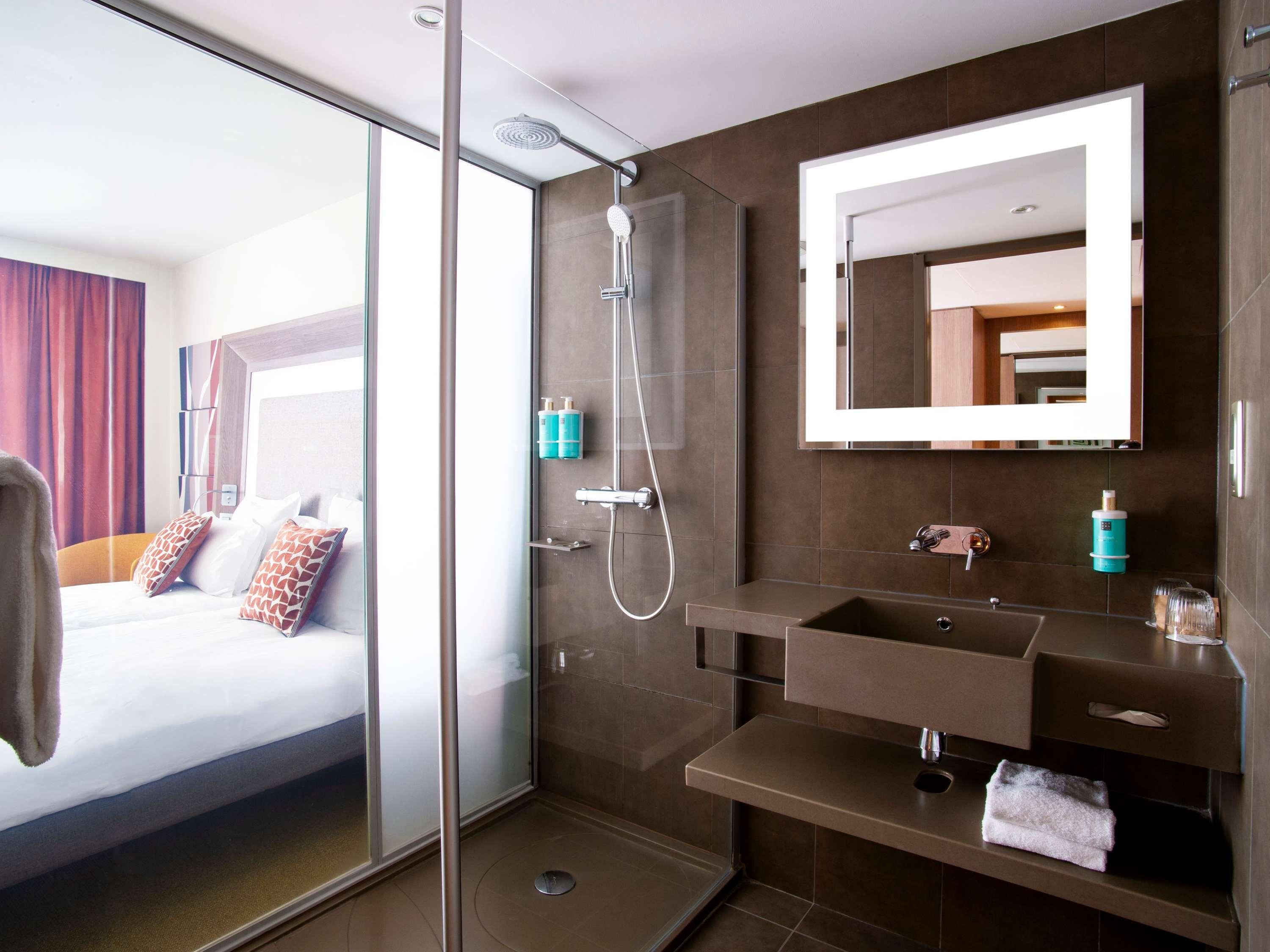 Double Classic Double Bed